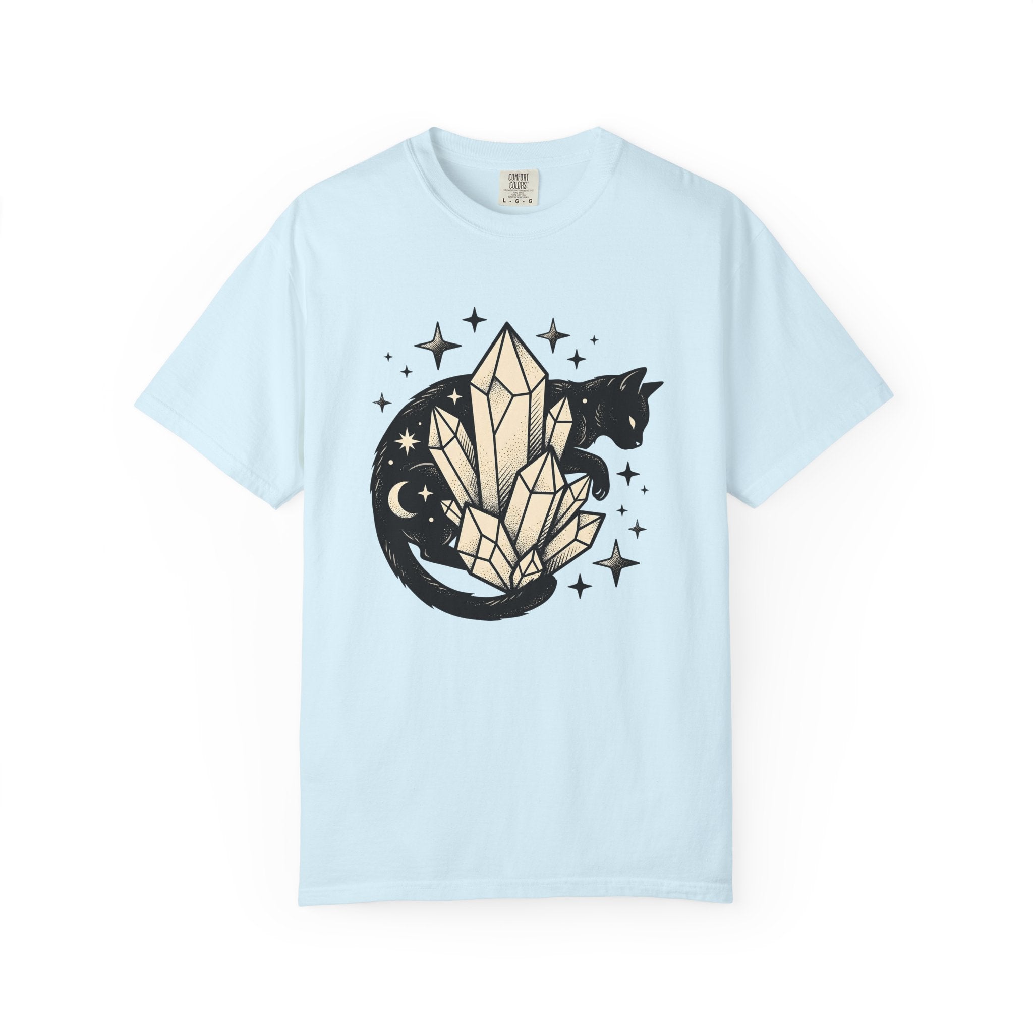 Black Cat Crystal Shirt Cat Alternative Gift Women Witchy Tee Crystal Cat T-Shirt Cat Fan Mystical Tshirt Gothic Graphic Sketch Stars Tshirt