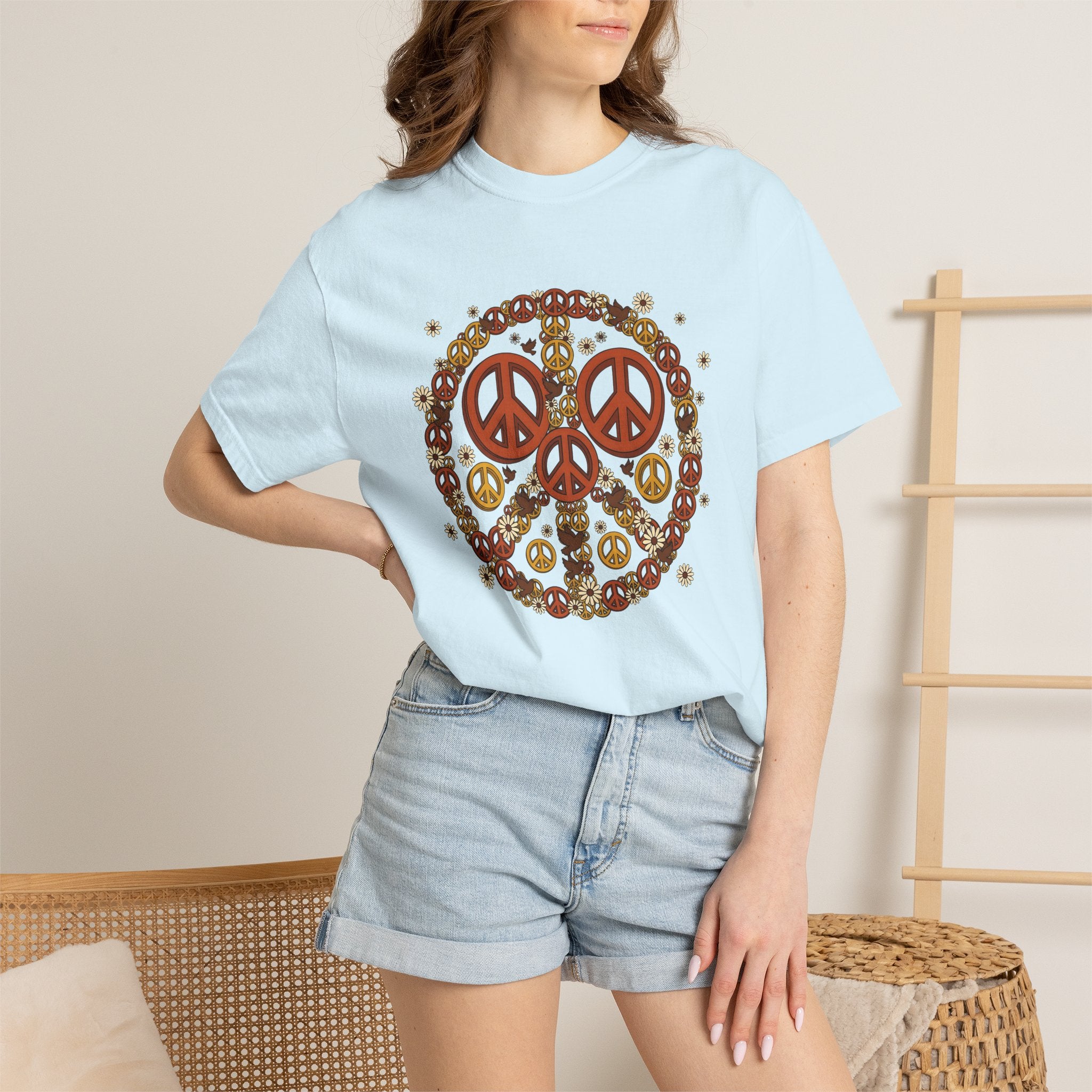 Peace Gesture Shirt Peace Activism Gift Women Folk Tee Hand Sign T-Shirt Pacifist Fan Peaceful Tshirt Activist Graphic Classic Dove Bird