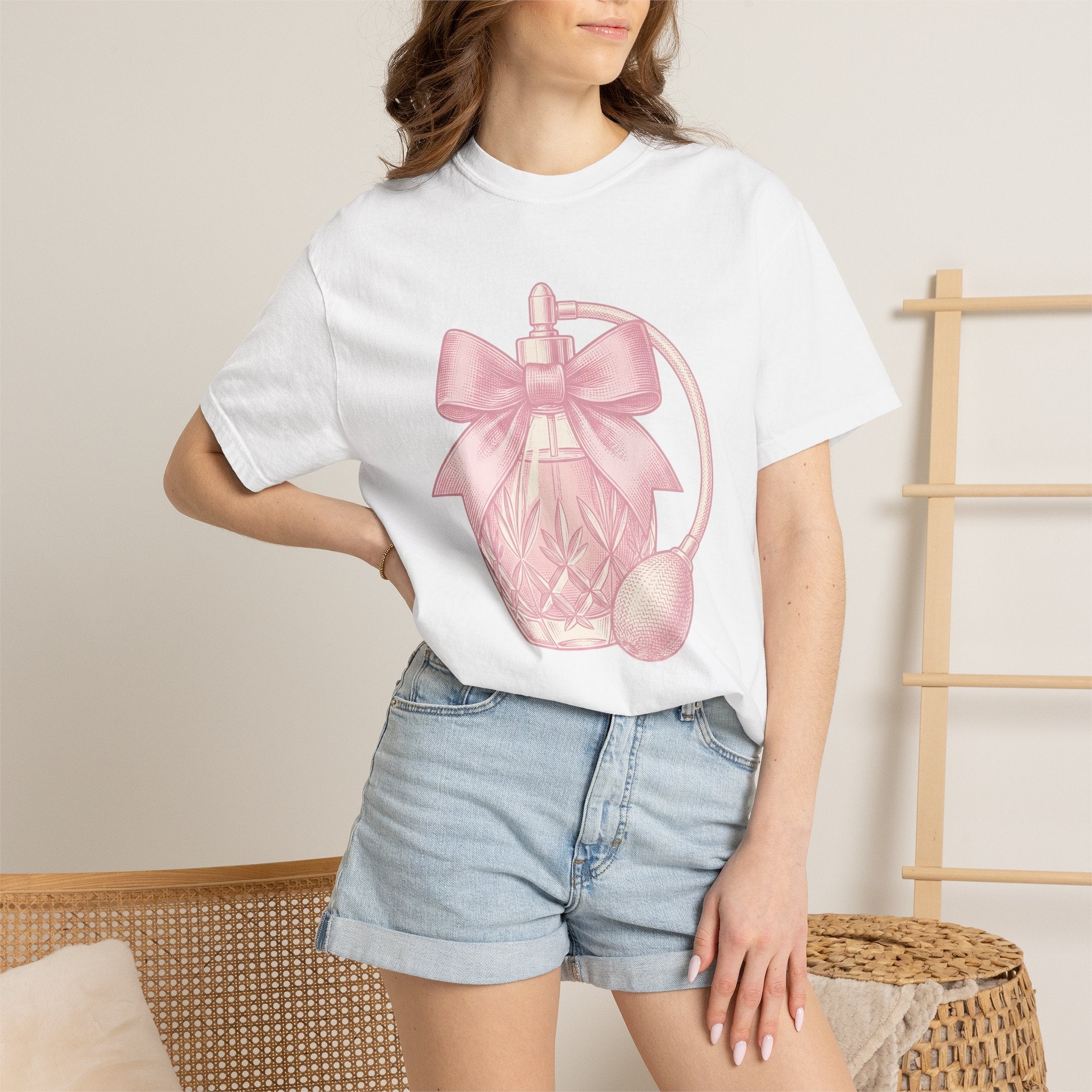 Scent Bottle Shirt St. Valentine's Day Package Gift Women Antique Tee Perfume Bottle T-Shirt Valentine Fan Vintage Tshirt Parcel Graphic