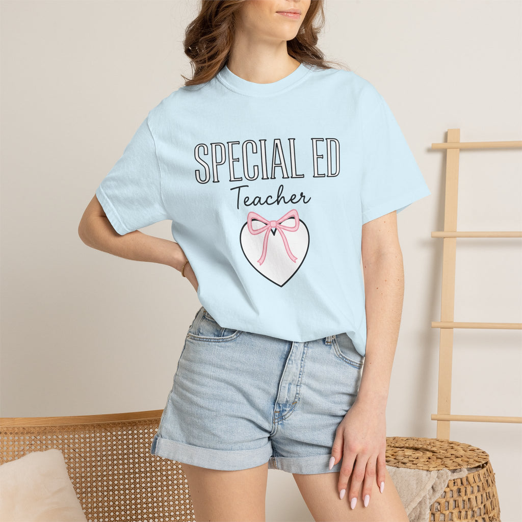 Love Ribbon Shirt Teacher Thanks Gift Women Lovable Tee Bow T-Shirt Educator Enthusiast Adorable Tshirt Appreciation Graphic Sleek Knot