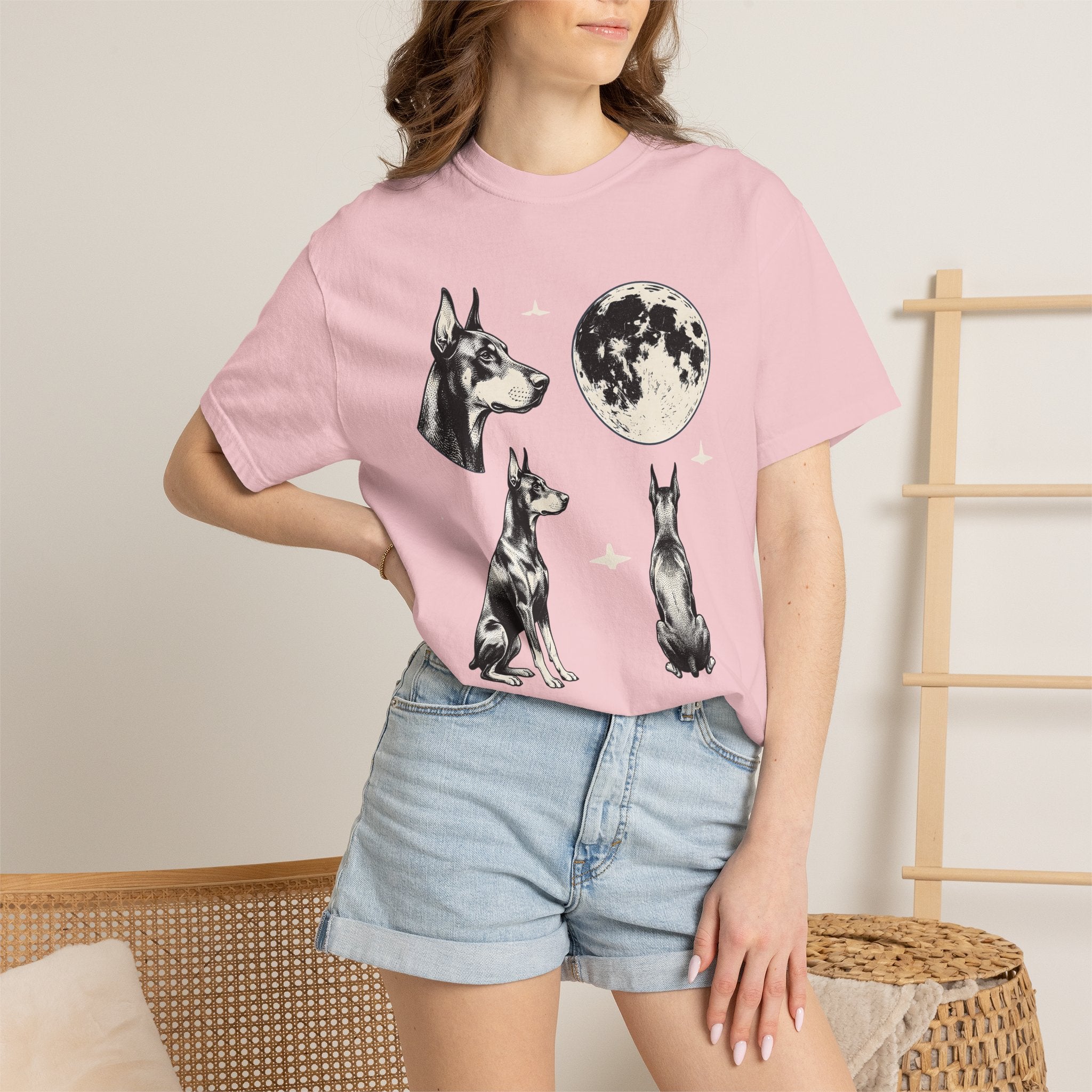 Doberman Canine Shirt Dog Zodiac Gift Women Classic Tee Dobermann T-Shirt Dog Fan Vintage Tshirt Astrology Graphic Doodle Full Moon Tshirt