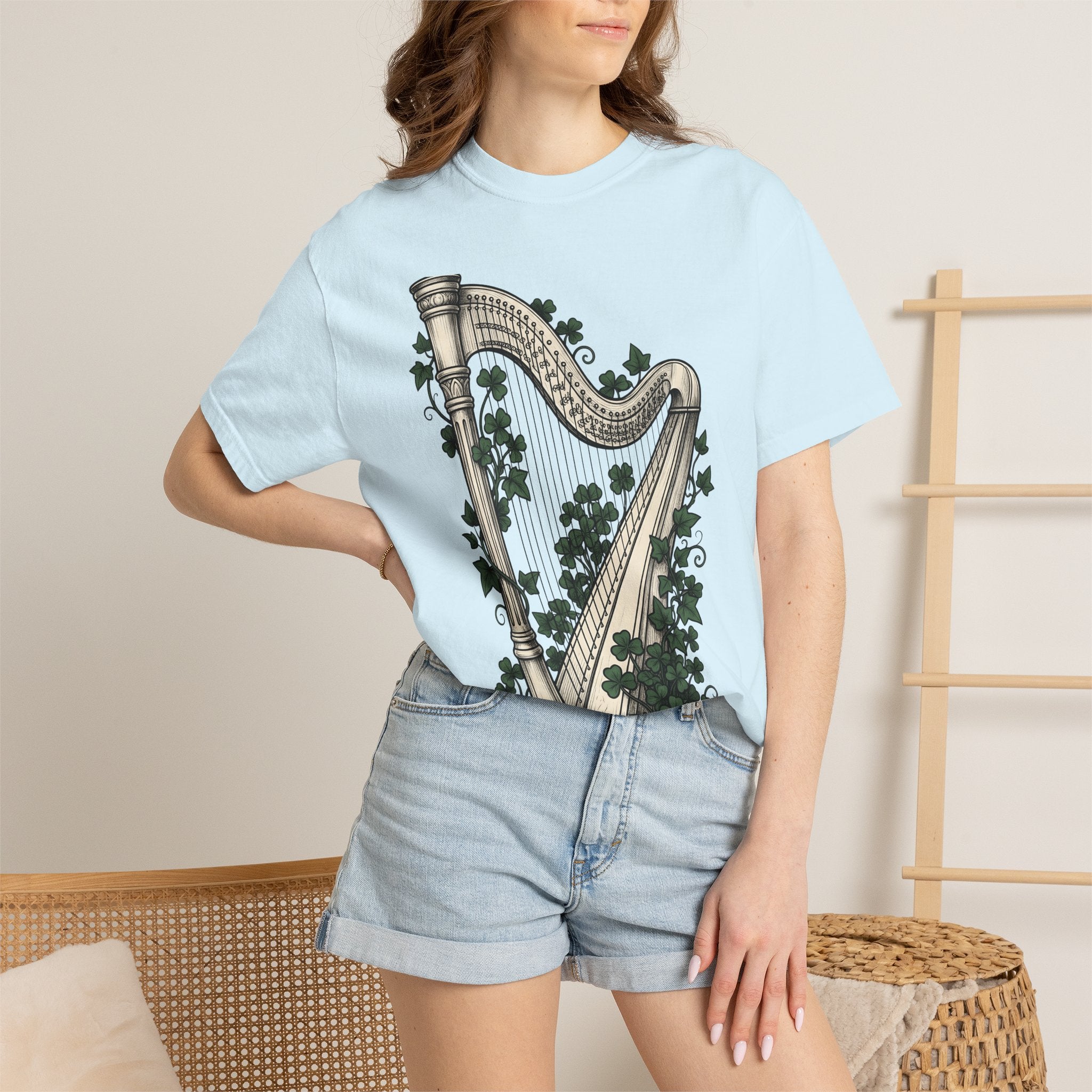Harp Shamrock Shirt St Patrick's Day Emerald Isle Gift Women Hand Drawn Tee Shamrock T-Shirt St Patty's Fan Celtic Tshirt Ireland Graphic