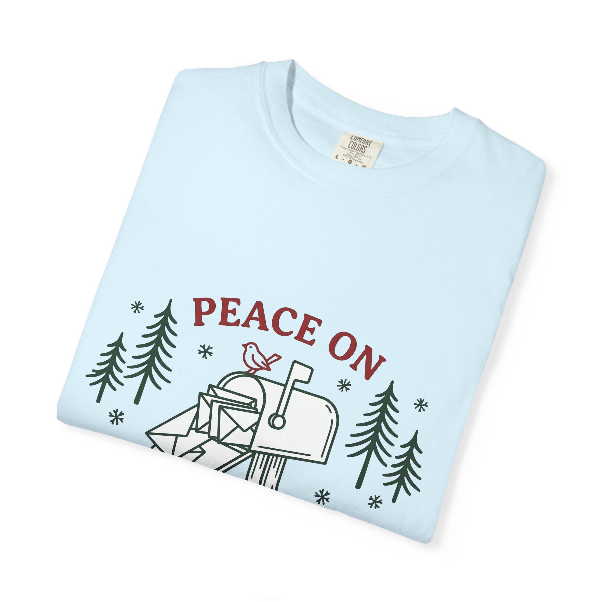 Mailbox Bird Shirt Christmas Festivity Gift Women Modern Tee Mailbox T-Shirt Holiday Fan Winter Tshirt Celebration Graphic Classic Evergreen