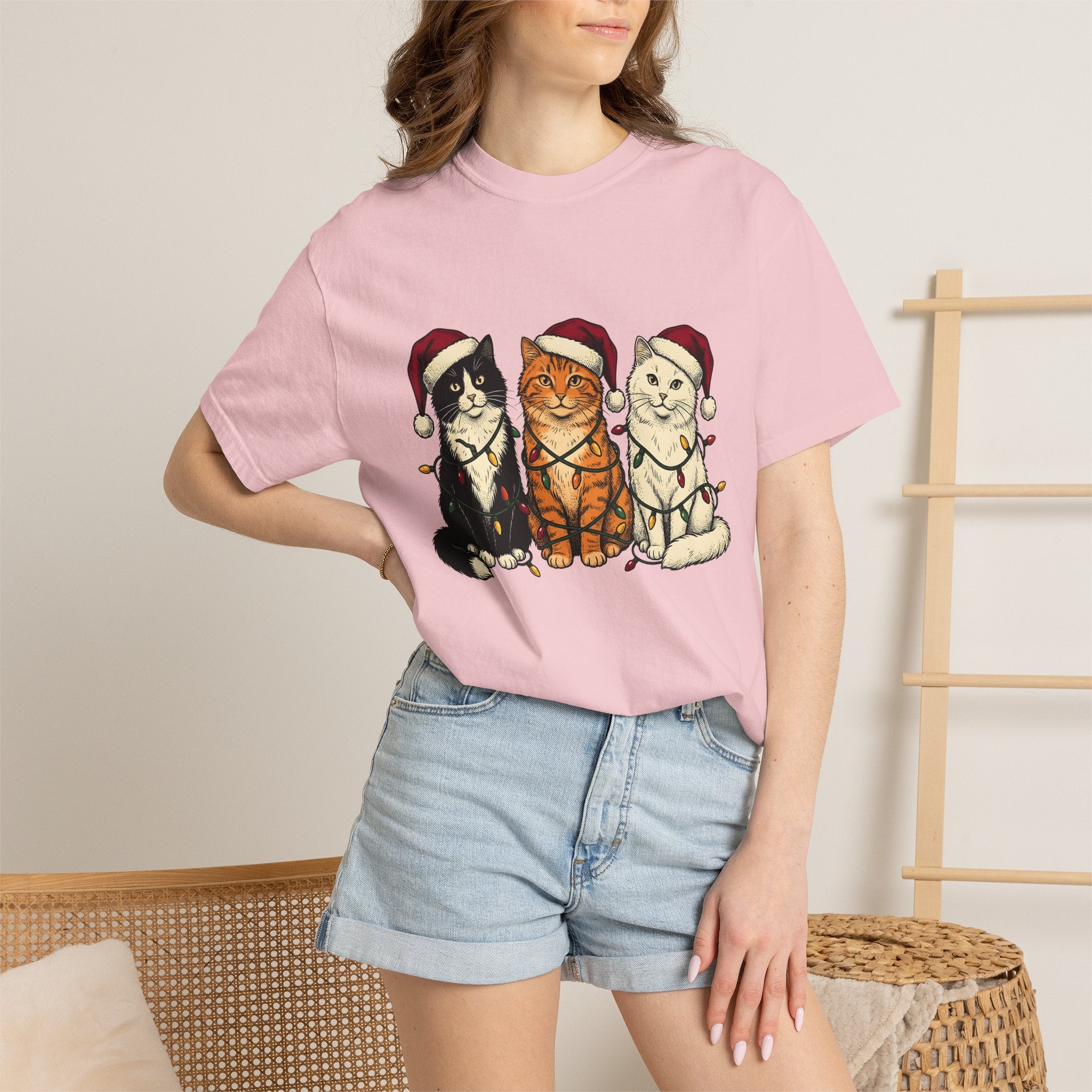 Cat Group Shirt Christmas Animals Gift Women Sketch Tee Kittens T-Shirt Xmas Fan Feline Tshirt Creature Graphic Retro Holiday Lights Tshirt