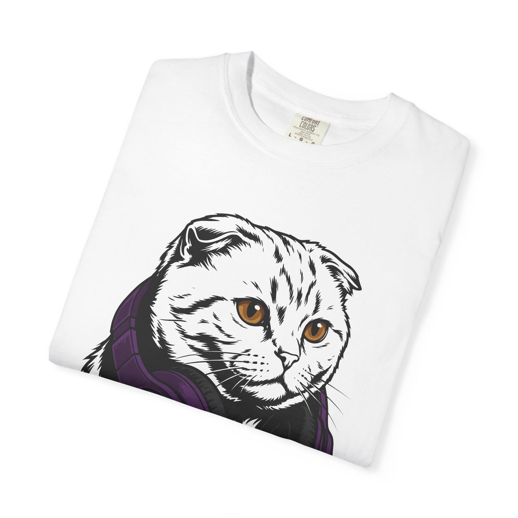 Cat Headphones Shirt Cat Music Gift Women Bold Graphic Tee Kitty Headphones T-Shirt Feline Fan Cat Graphic Tshirt Melody Graphic Music