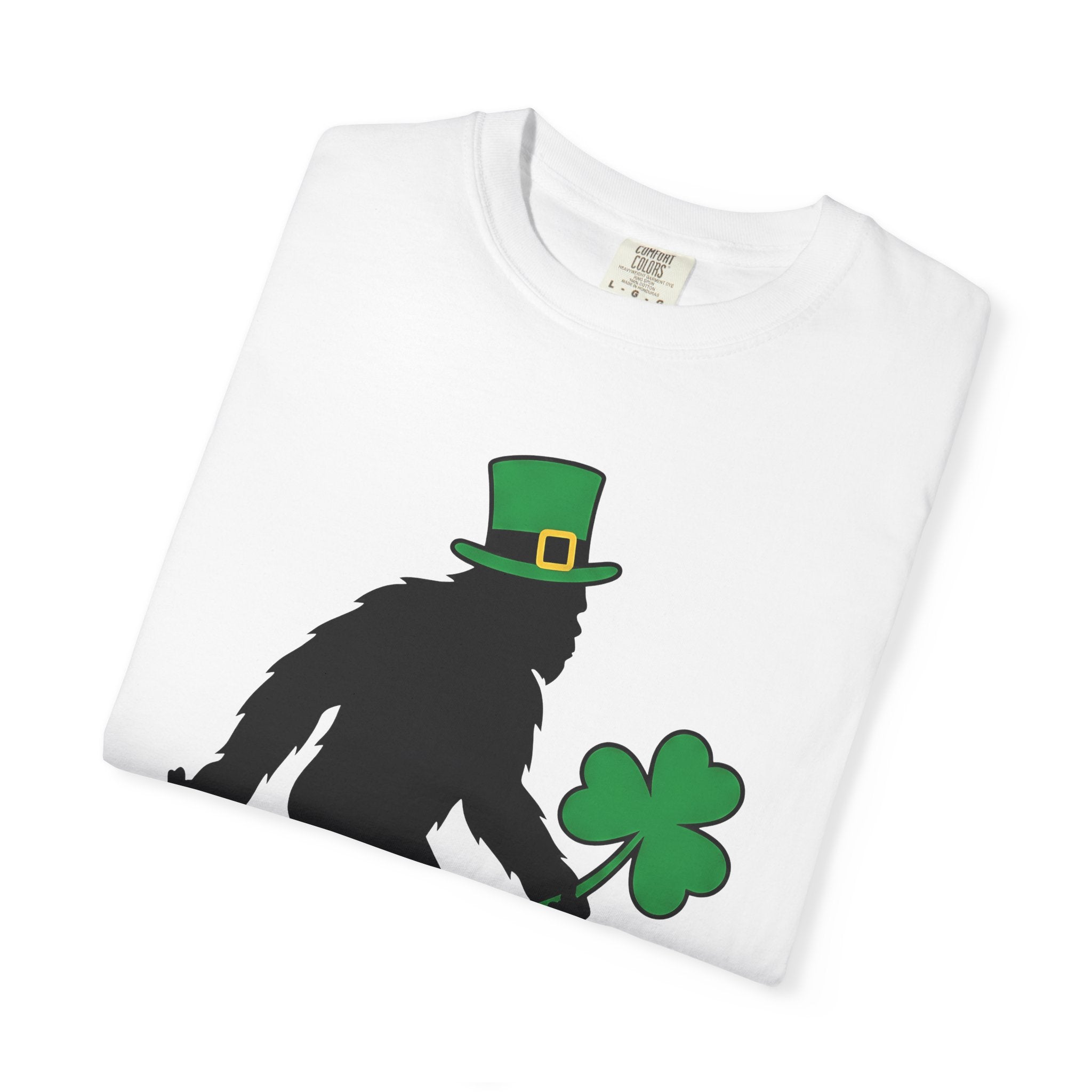 Bigfoot Leprechaun Shirt St Patrick's Day Cryptids Gift Women Cartoon Tee Sasquatch T-Shirt St Patricks Fan Toon Tshirt Crypto Graphic
