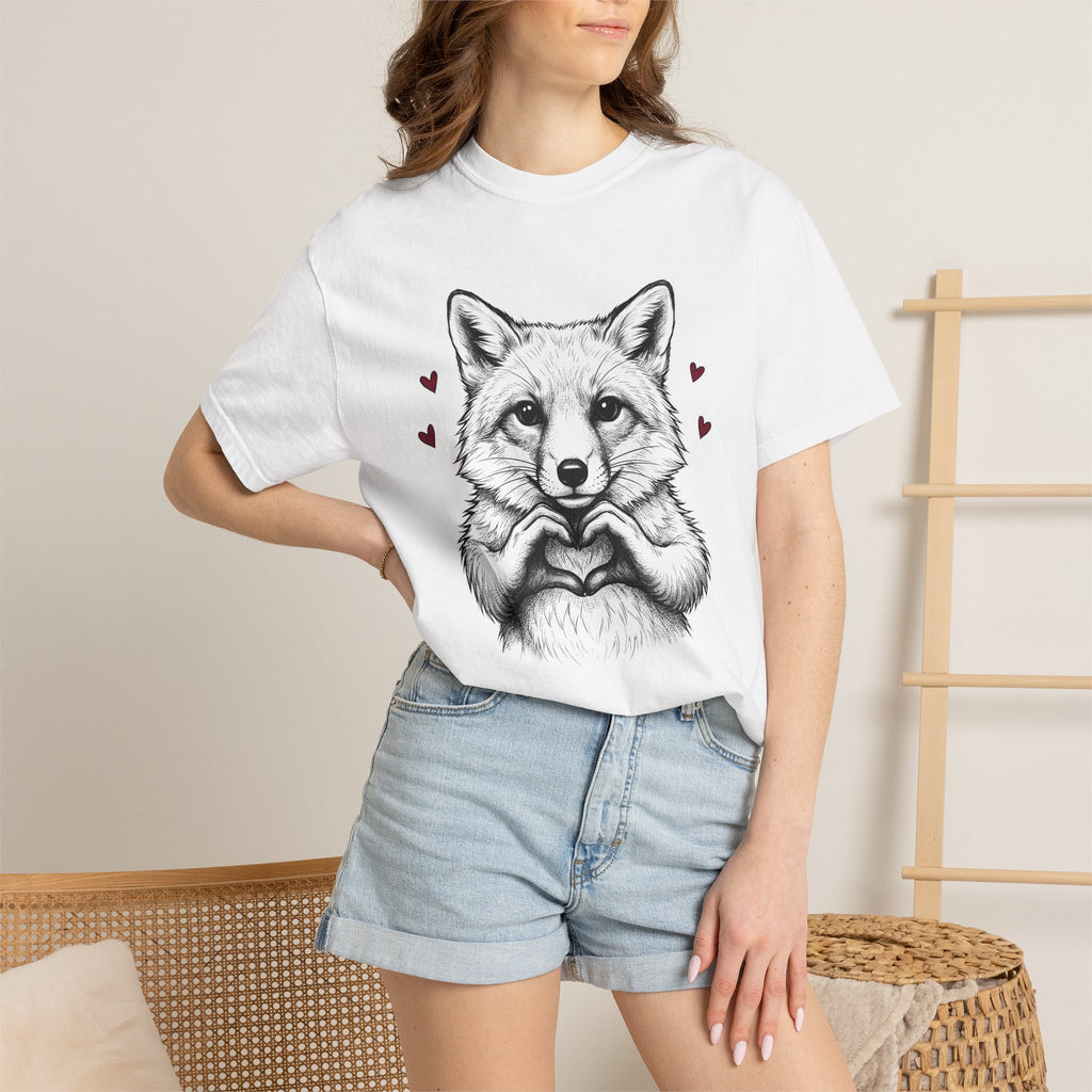 Fox Heart Hands Shirt St. Valentine's Day Animal Gift Women Hand Drawn Tee Fox T-Shirt Valentine Fan Illustrated Tshirt Wildlife Graphic