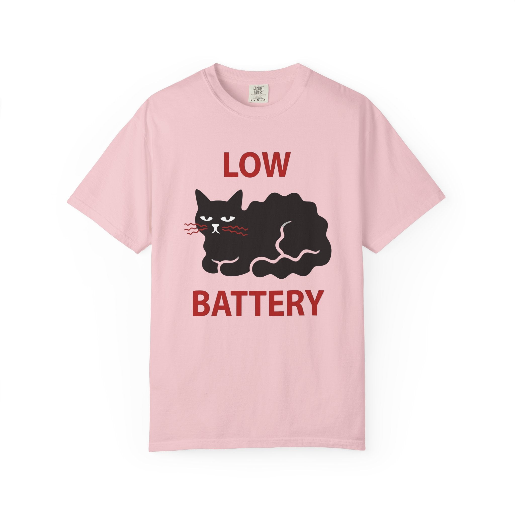 Black Cat Shirt Cat Humor Gift Women Bold Graphic Tee Kitty T-Shirt Feline Fan Graphic Design Illustration Minimalist Wavy Lines Tshirt