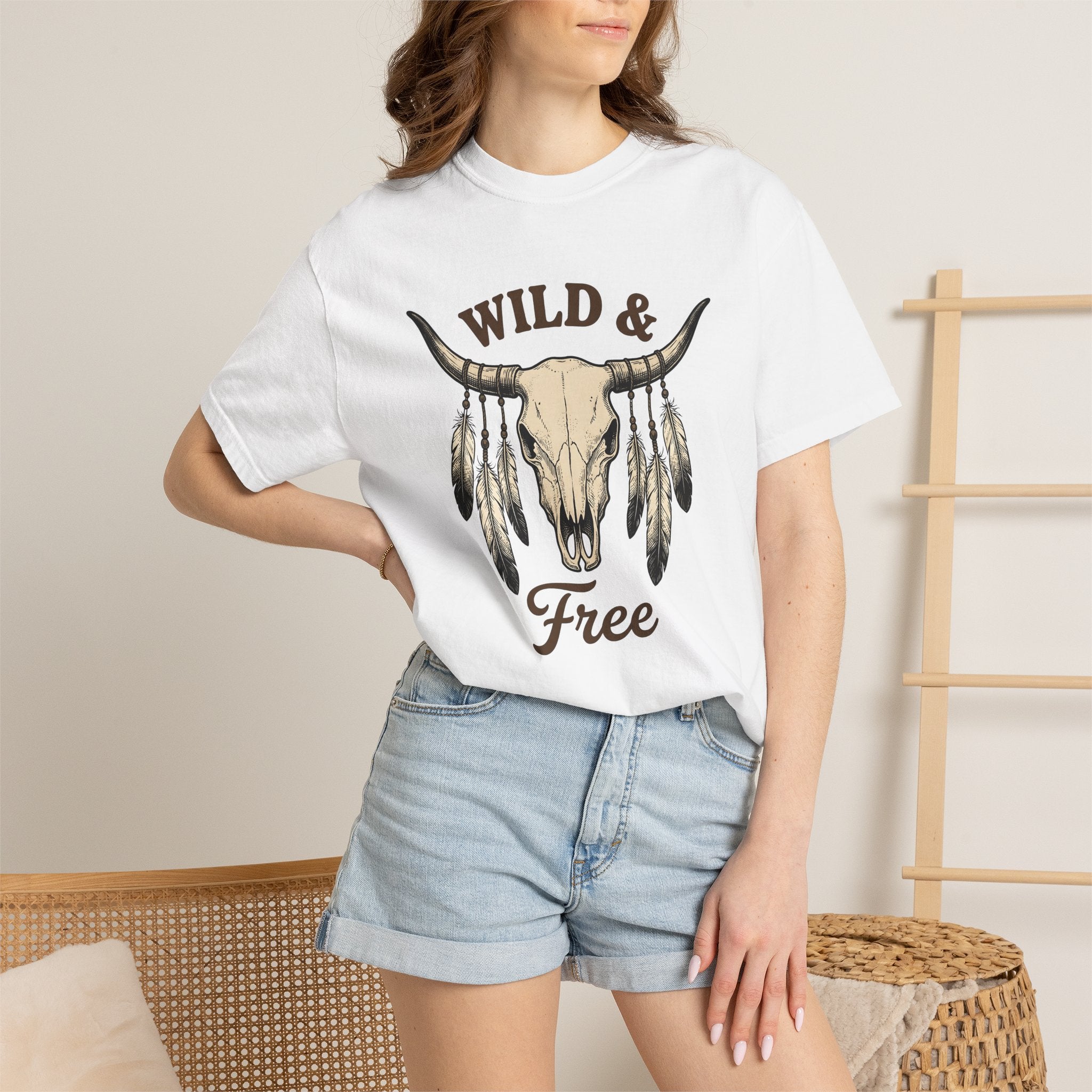Cattle Skull Shirt Cowgirl Country Gift Women Southwestern Tee Bull Skull T-Shirt Rodeo Fan Western Tshirt Country Graphic Hand Drawn Wings