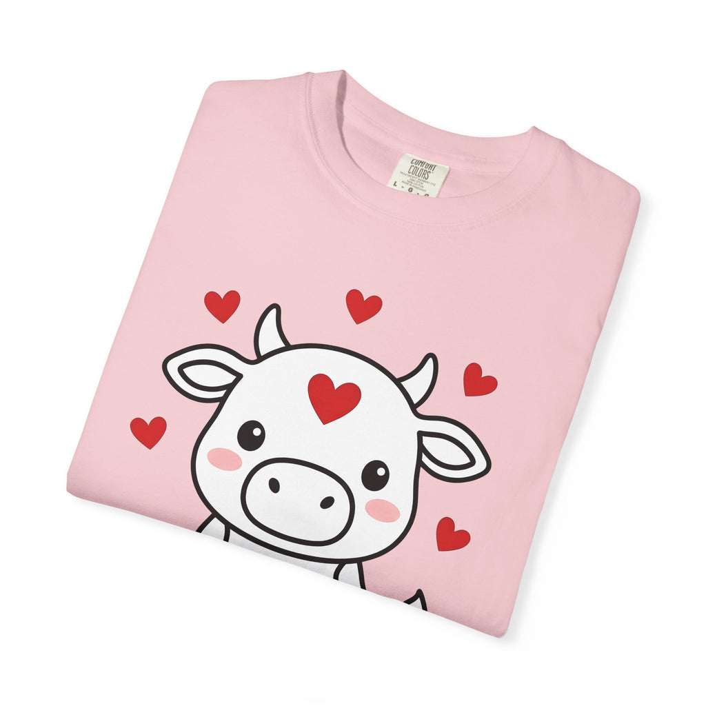 Sweet Cow Shirt St. Valentine's Day Fauna Gift Women Anime Tee Cow T-Shirt Valentine Fan Manga Tshirt Wildlife Graphic Caricature Heart