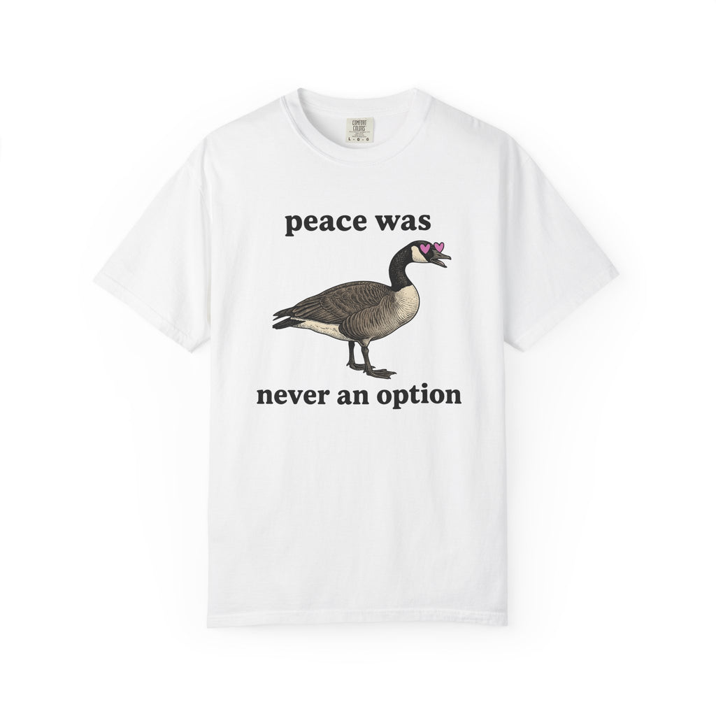 Goose Graphic Shirt Animals Humor Gift Women Vintage Tee Goose T-Shirt Wildlife Fan Retro Tshirt Comedy Graphic Hand Drawn Heart Eyes Tshirt