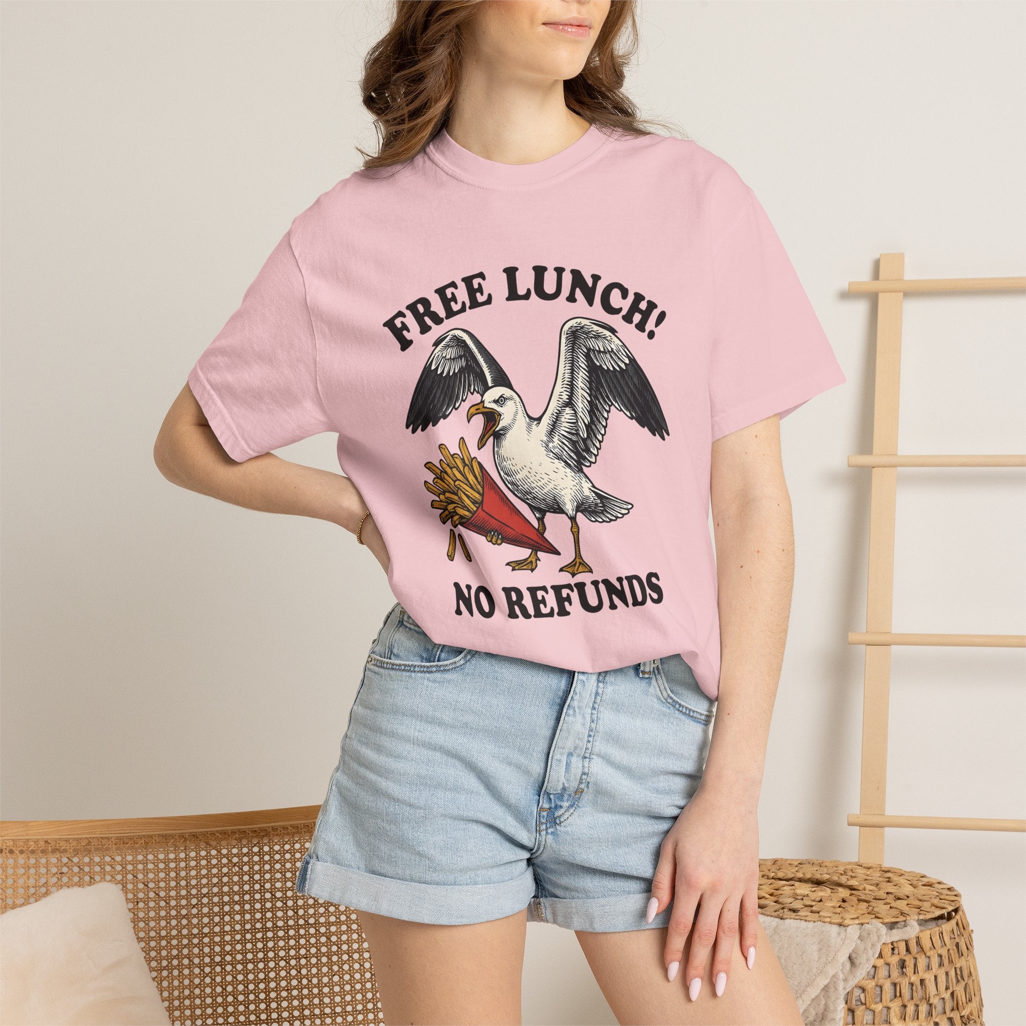 Seagull Fries Shirt Funny Animal Gift Women Vintage Tee Gulls T-Shirt Humor Fan Gull Graphic Hand Drawn French Fries Tshirt