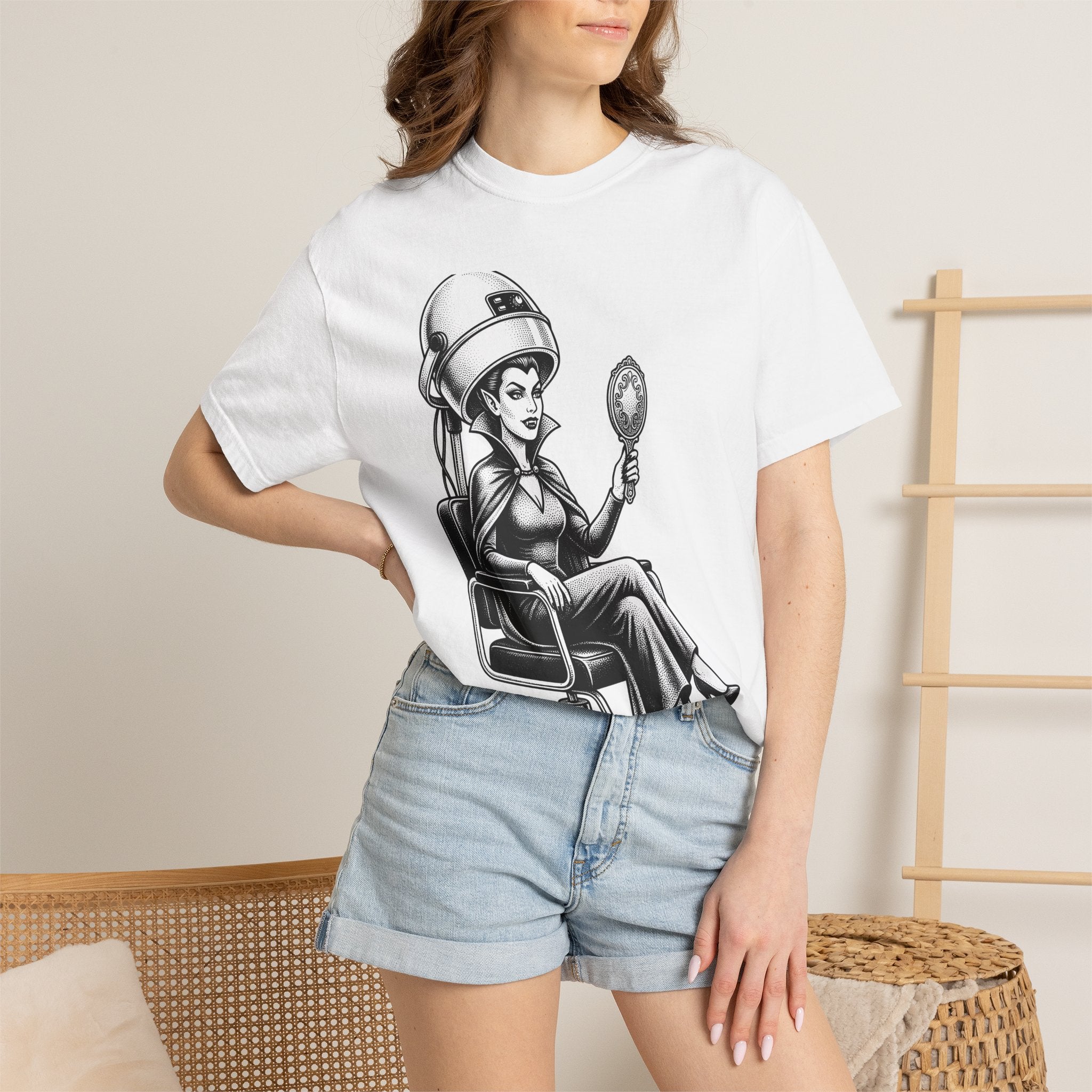 Vampire Hairdresser Shirt Gothic Fright Gift Women Body Art Tee Vampire T-Shirt Horror Fan Tattoo Tshirt Scary Graphic Old School Mirror