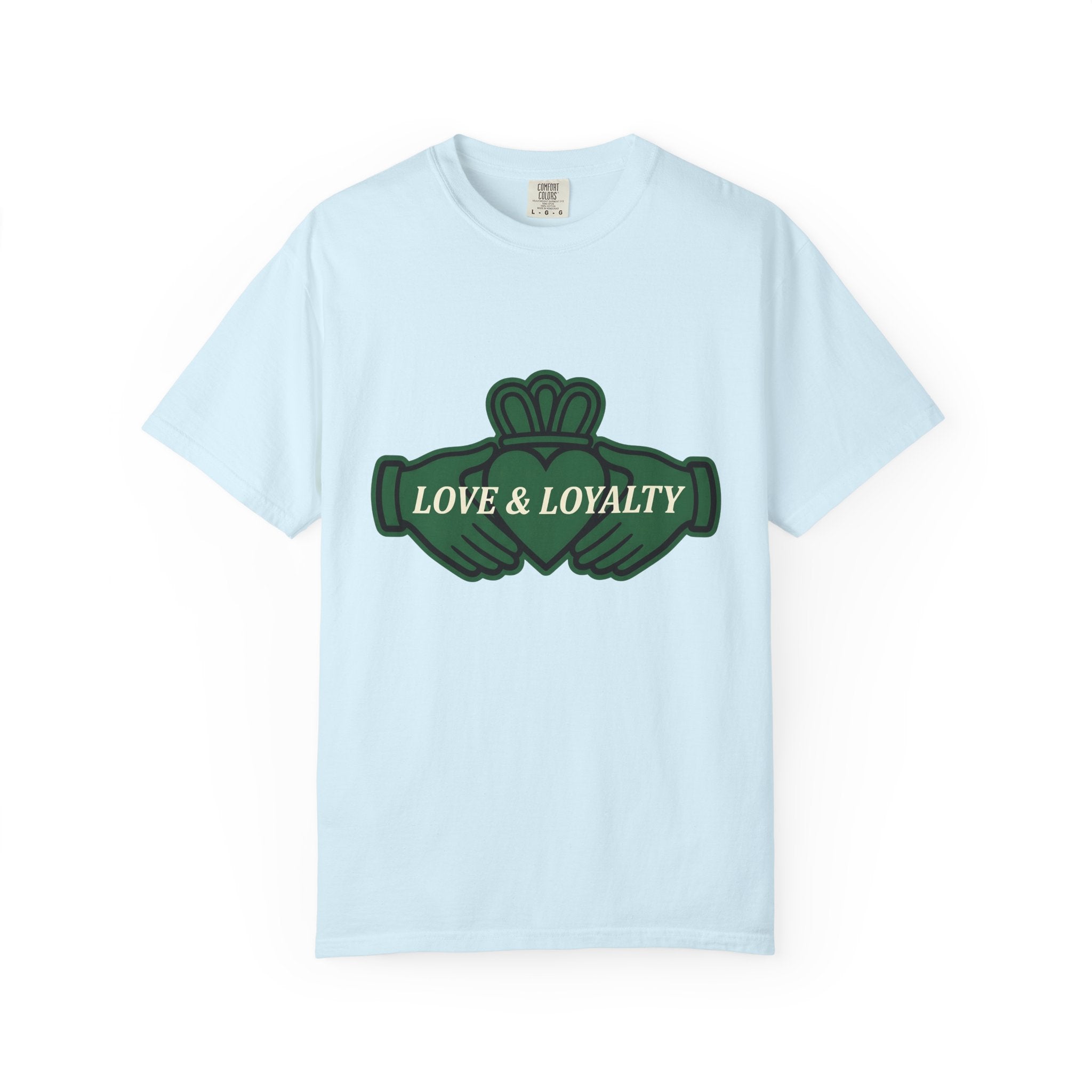 Claddagh Heart Shirt St Patrick's Day Celtic Gift Women Graphic Tee Irish Symbol T-Shirt Shamrock Fan Celtic Knot Graphic Design Vintage