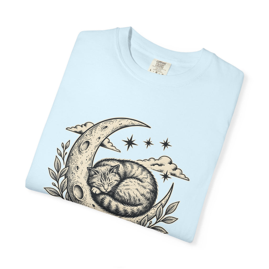 Resting Feline Shirt Cat Space Gift Women Classic Tee Cat T-Shirt Cat Fan Galaxy Graphic Tshirt Line Art Moon Shape Tshirt