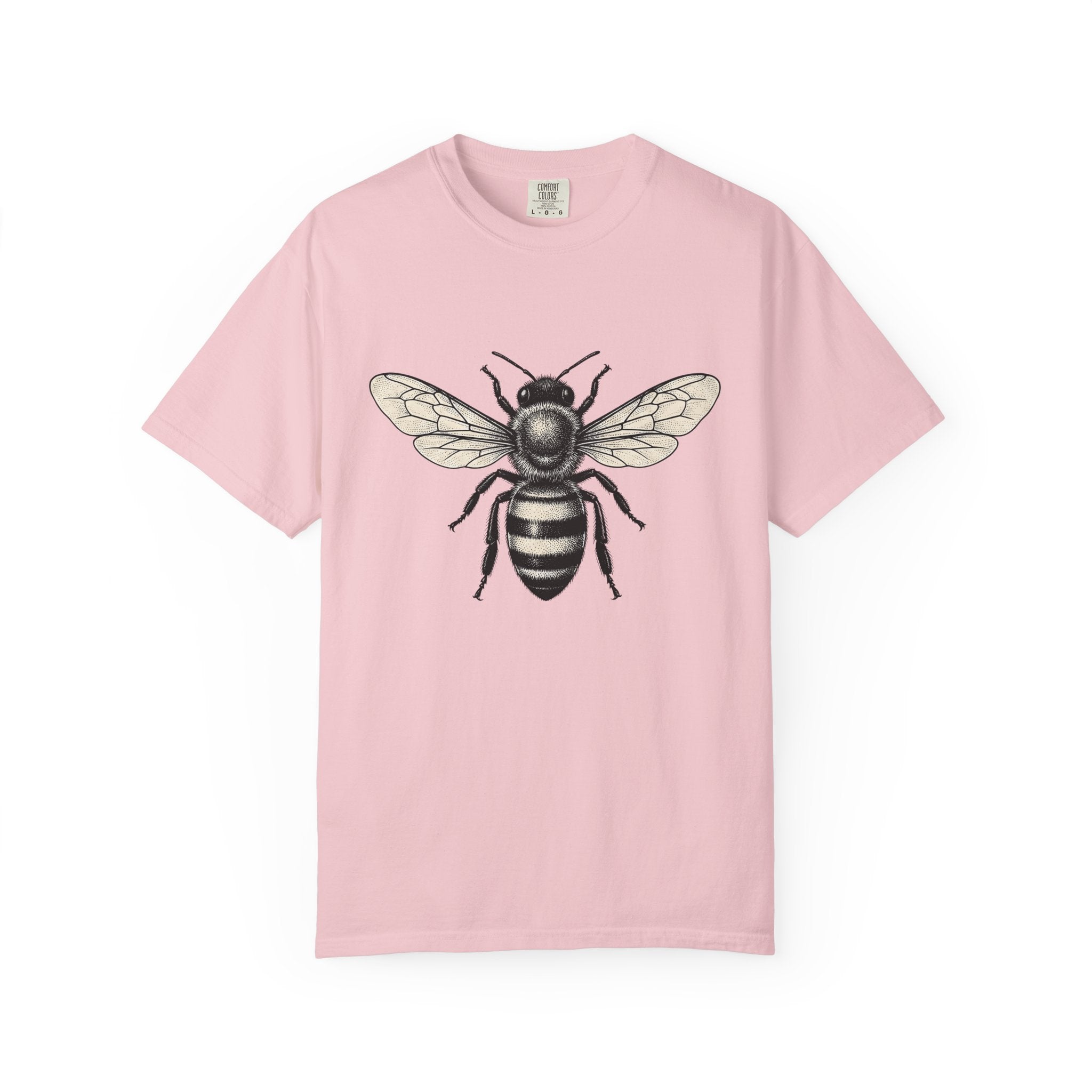 Bee Shirt Animals Nature Gift Women Vintage Tee Honeybee T-Shirt Wildlife Enthusiast Retro Tshirt Environmental Graphic Hand Drawn Wings