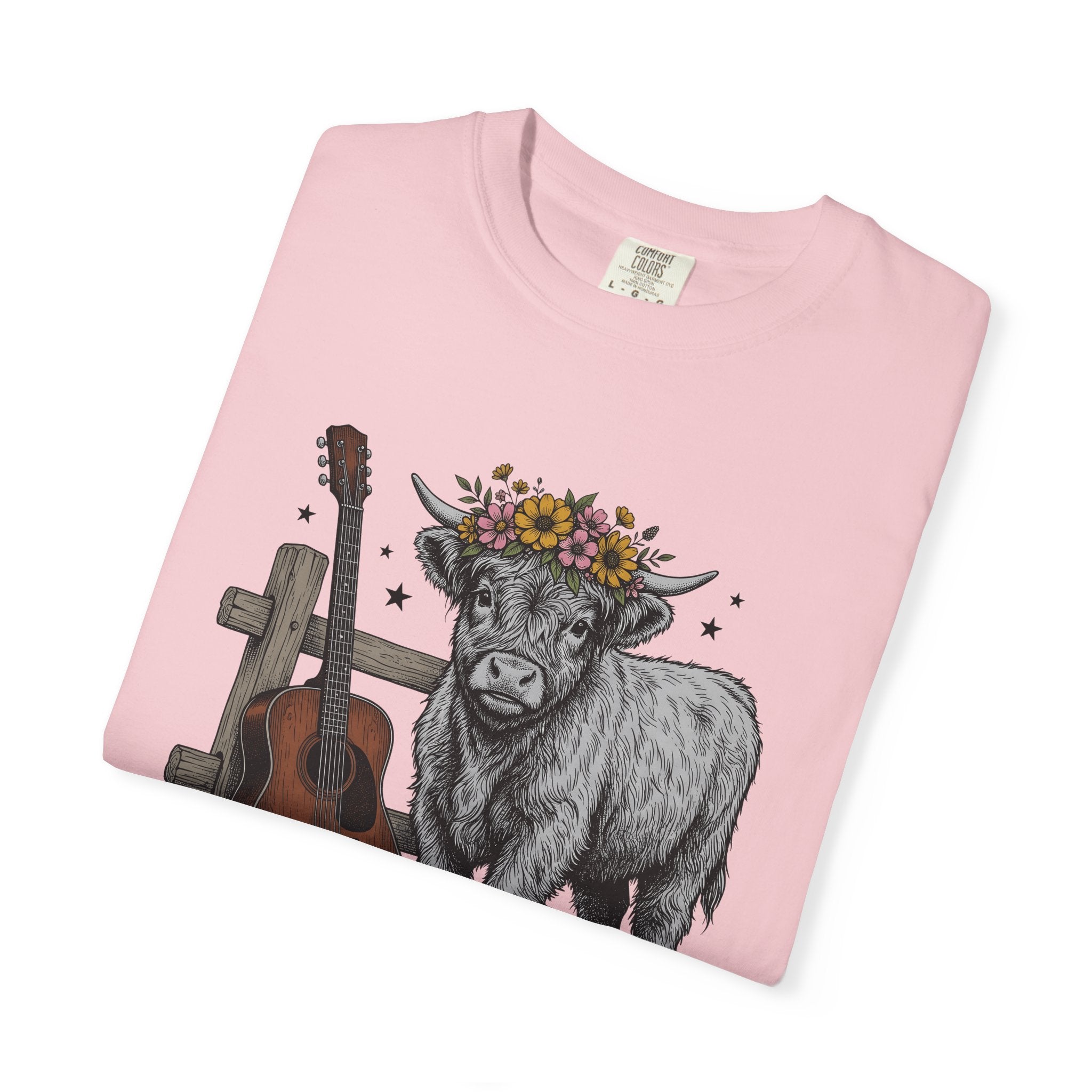 Horned Cow Shirt Cowgirl Western Wear Gift Women Tribal Tee Bull T-Shirt Rodeo Fan Country Tshirt Western Graphic Old School Six String