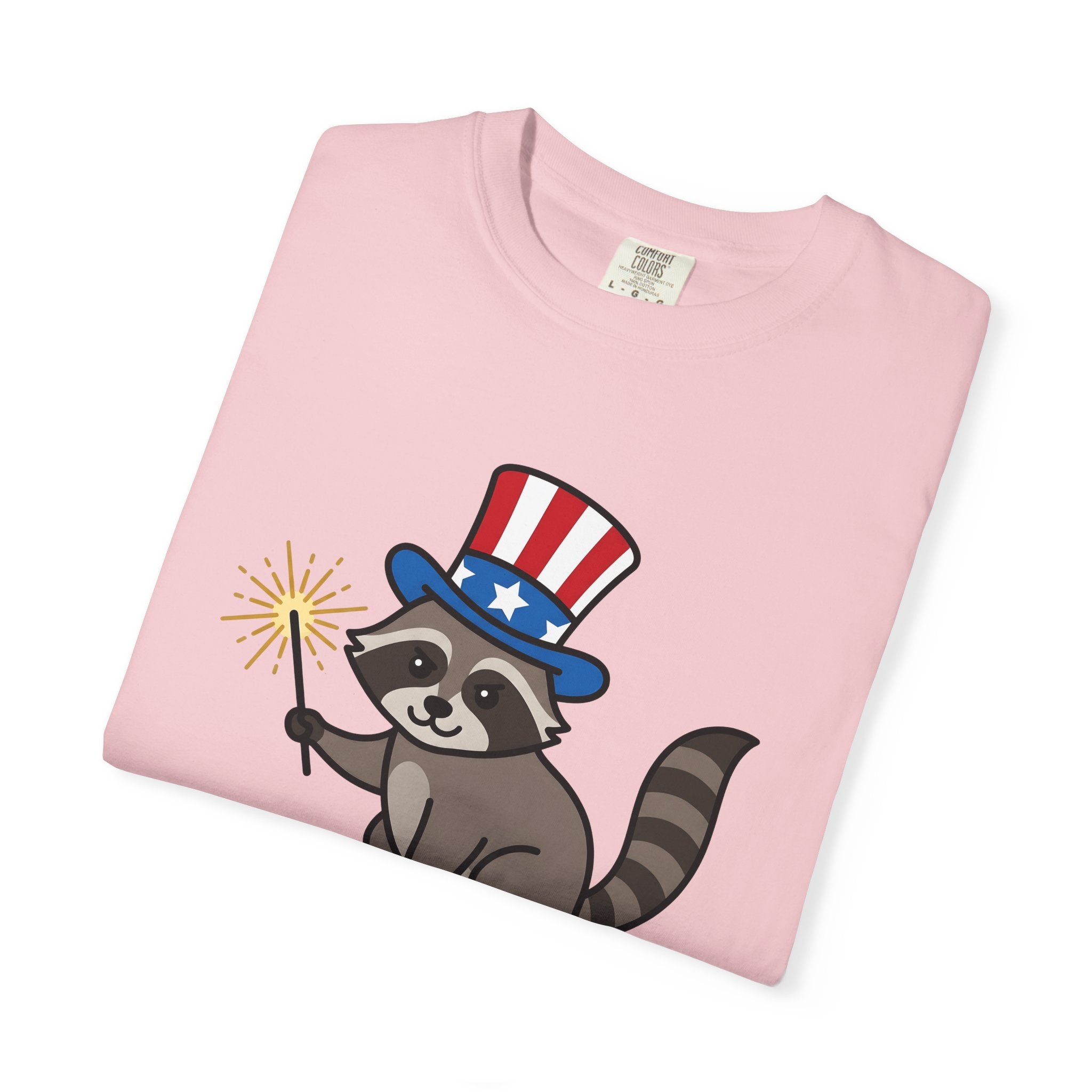Raccoon Shirt 4th Of July Animal Gift Women Cartoon Tee Trash Panda T-Shirt Patriot Fan Cartoonish Tshirt Wildlife Graphic Retro Sparkler