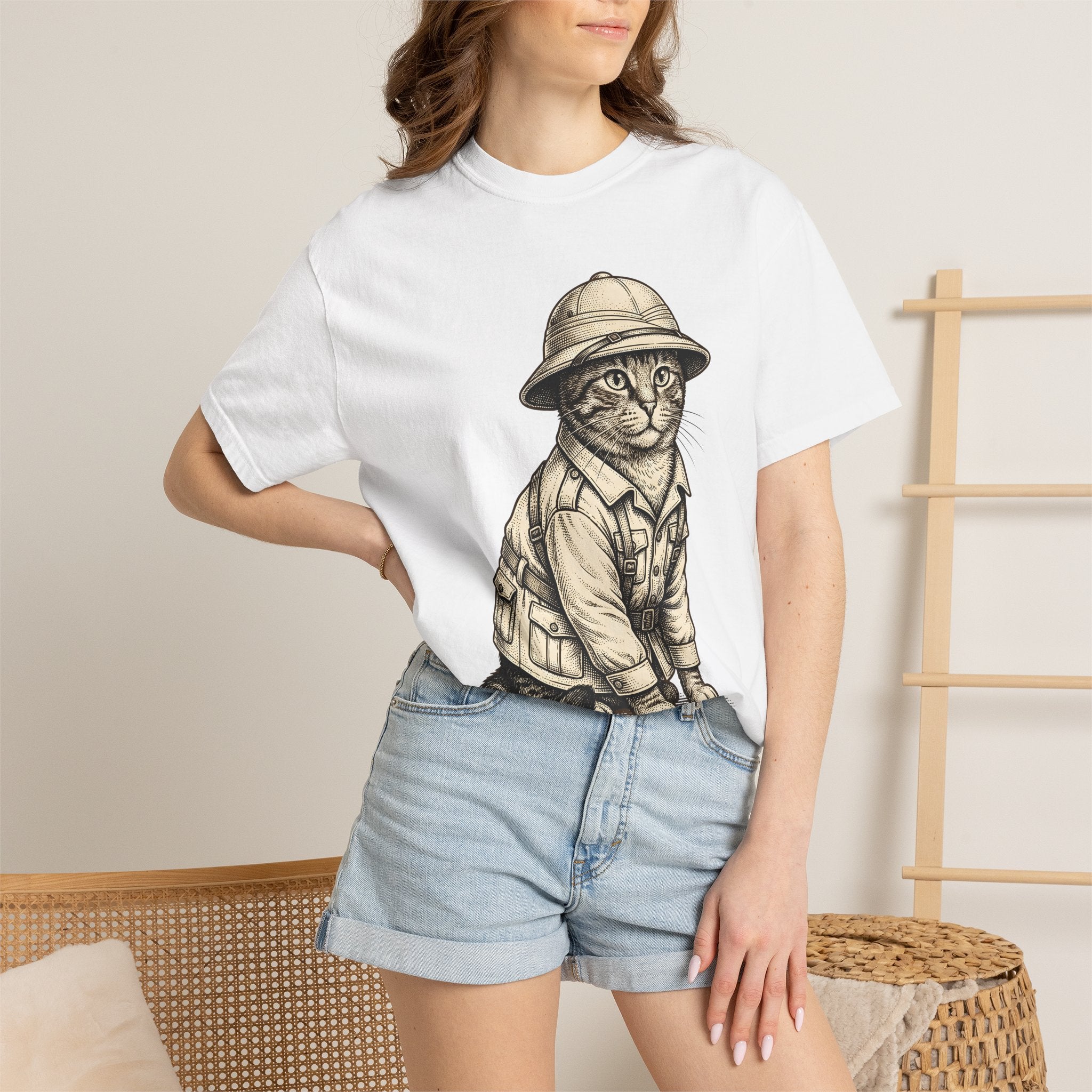 Travel Cat Shirt Cat Pets Gift Women Classic Tee Kitty T-Shirt Cat Fan Feline Tshirt Animal Graphic Doodle Sun Hat Tshirt