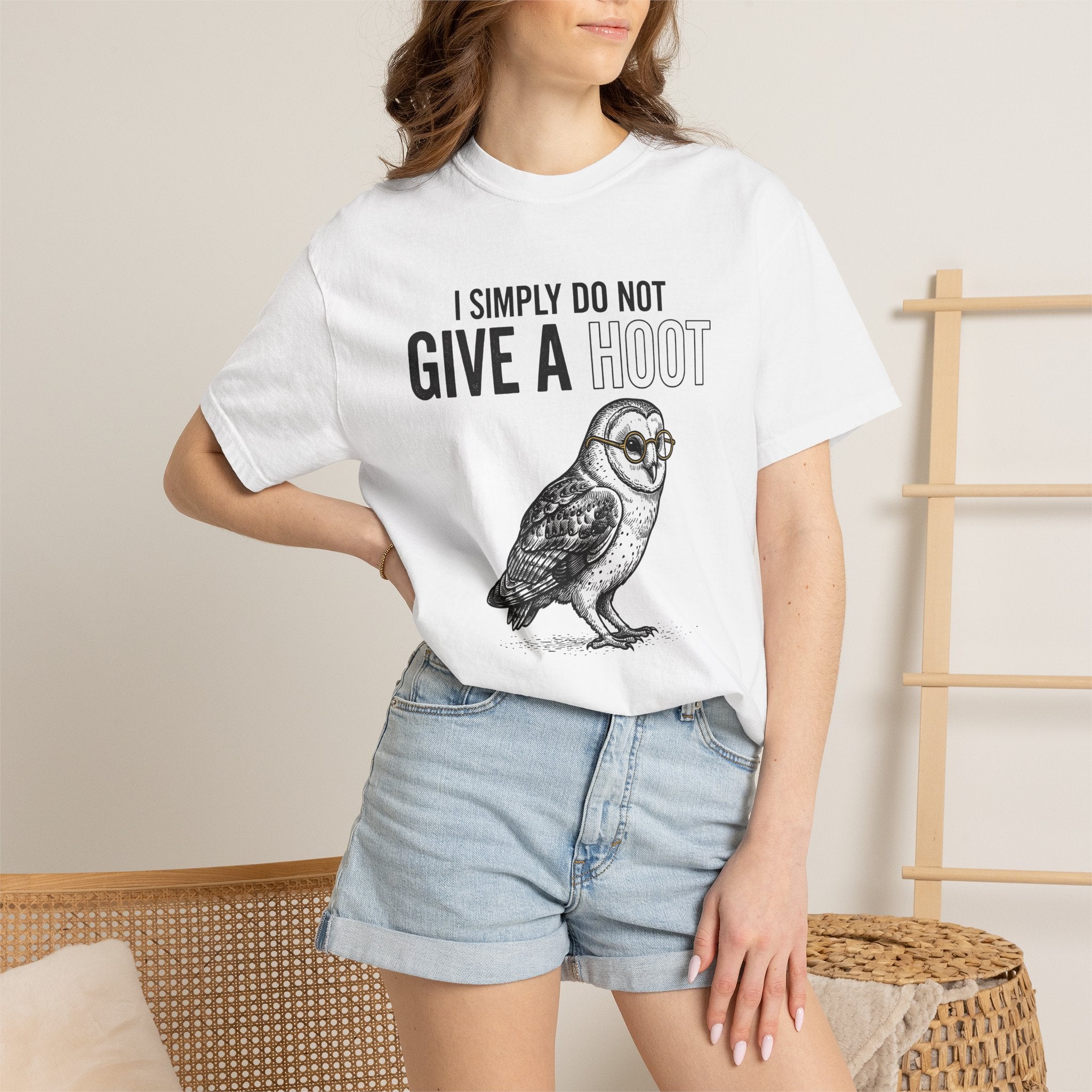 Owl Glasses Shirt Funny Animal Gift Women Hand Drawn Tee Spectacles T-Shirt Humor Fan Eyewear Tshirt Wildlife Graphic Vintage Animal Tshirt