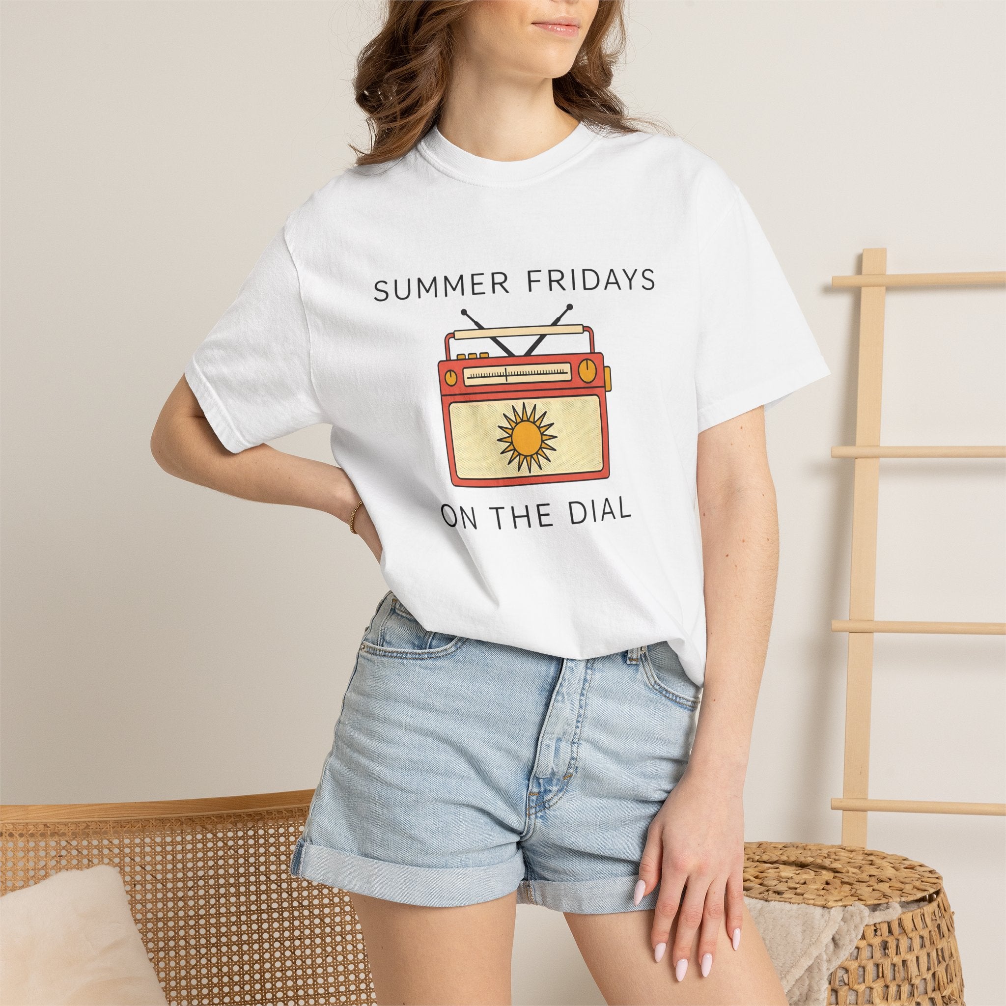 Retro Radio Shirt Summer Music Gift Women Minimalist Tee Radio T-Shirt Vacation Fan Simple Tshirt Melody Graphic Vintage Sun Tshirt