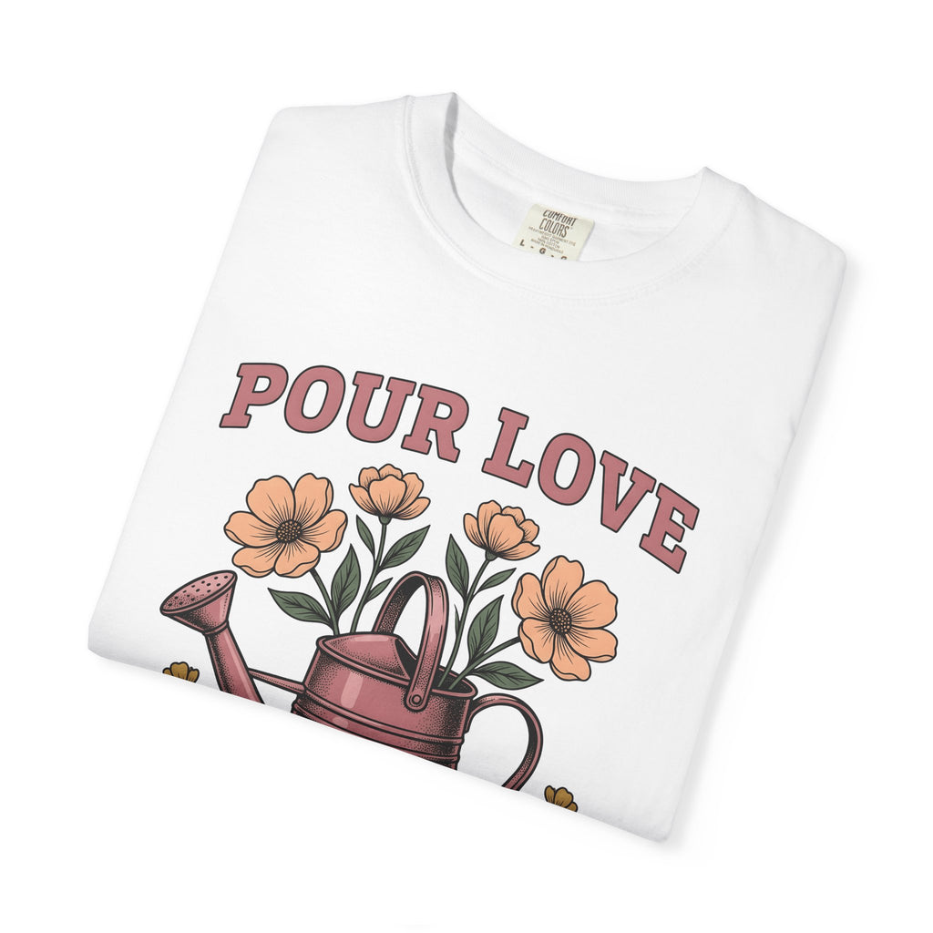 Flower Watering Can Shirt Easter Plants Gift Women Retro Tee Watering Can T-Shirt Spring Fan Vintage Tshirt Botanical Graphic Sketch Garden