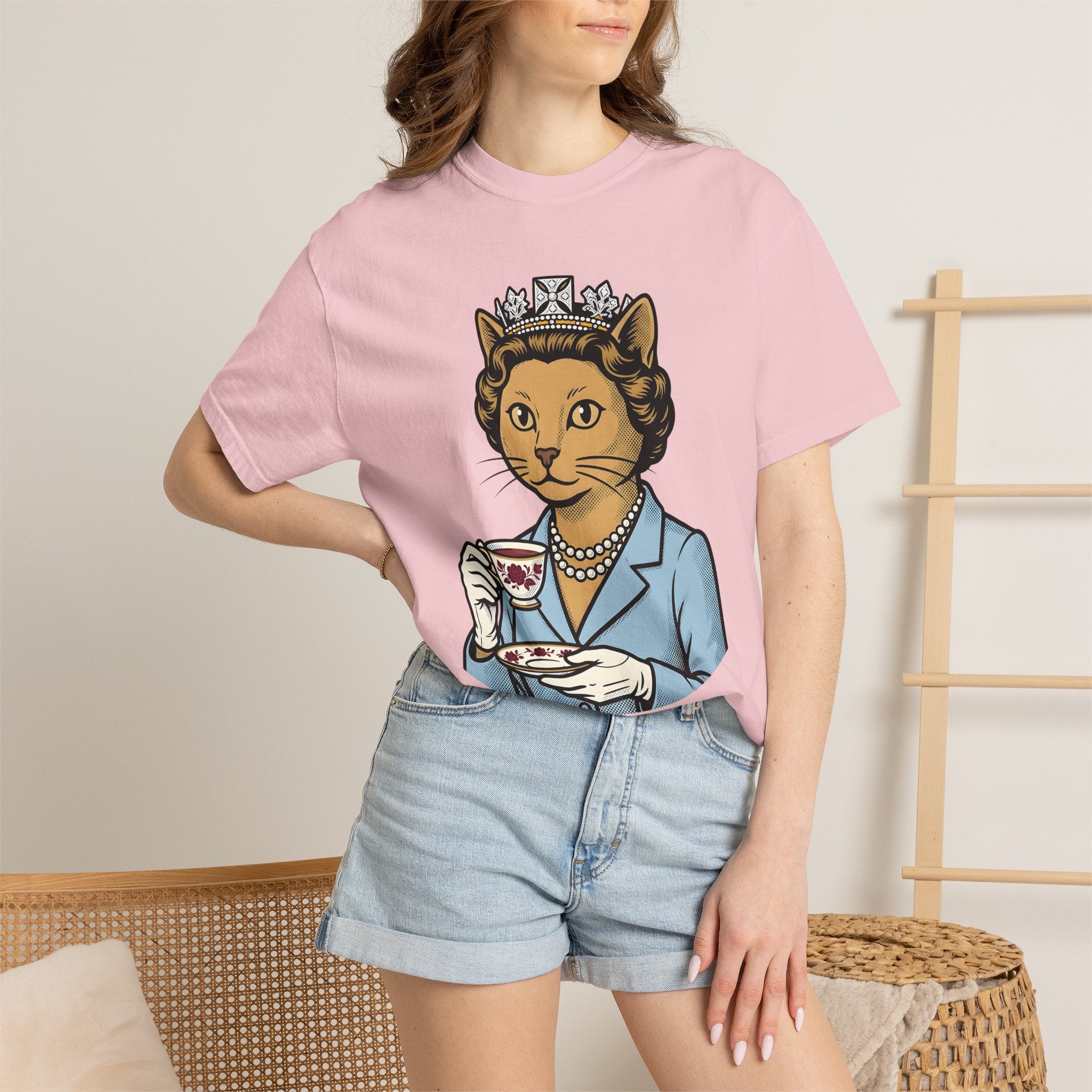 Princess Cat Shirt Cat Comedy Gift Women Comic Tee Kitty Cat T-Shirt Feline Fan Cartoon Tshirt Humor Graphic Hand Drawn Teapot Tshirt