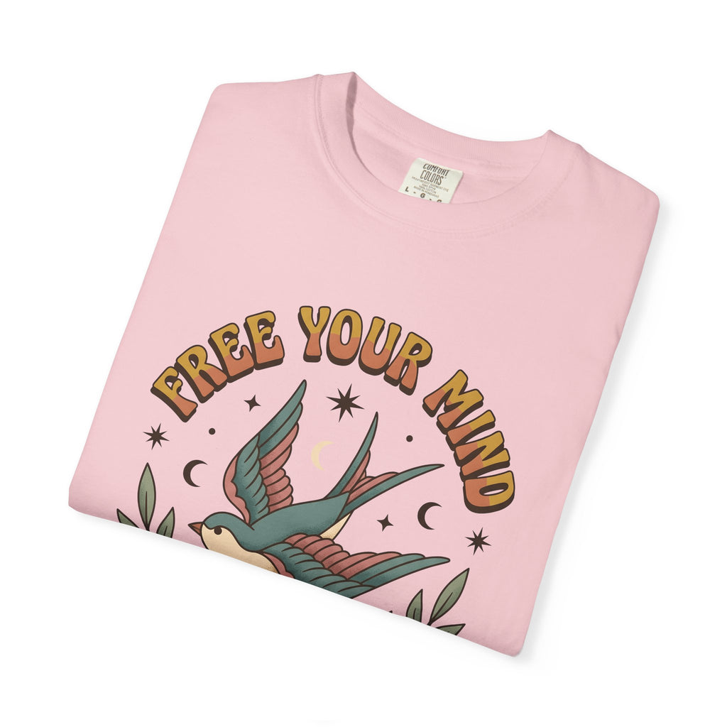 Swallow Bird Shirt Boho Chic Garden Gift Women Line Art Tee Martin T-Shirt Bohemian Fan Illustration Graphic Sketch Branch Tshirt