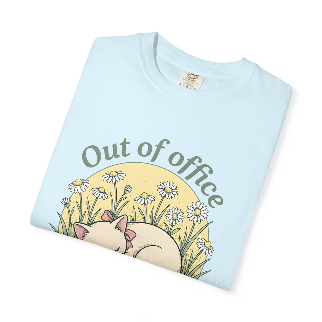 Dozing Cat Shirt Cat Blossoms Gift Women Rustic Tee Kitten T-Shirt Cat Fan Feline Tshirt Floral Graphic Cartoon Spring Flowers Tshirt