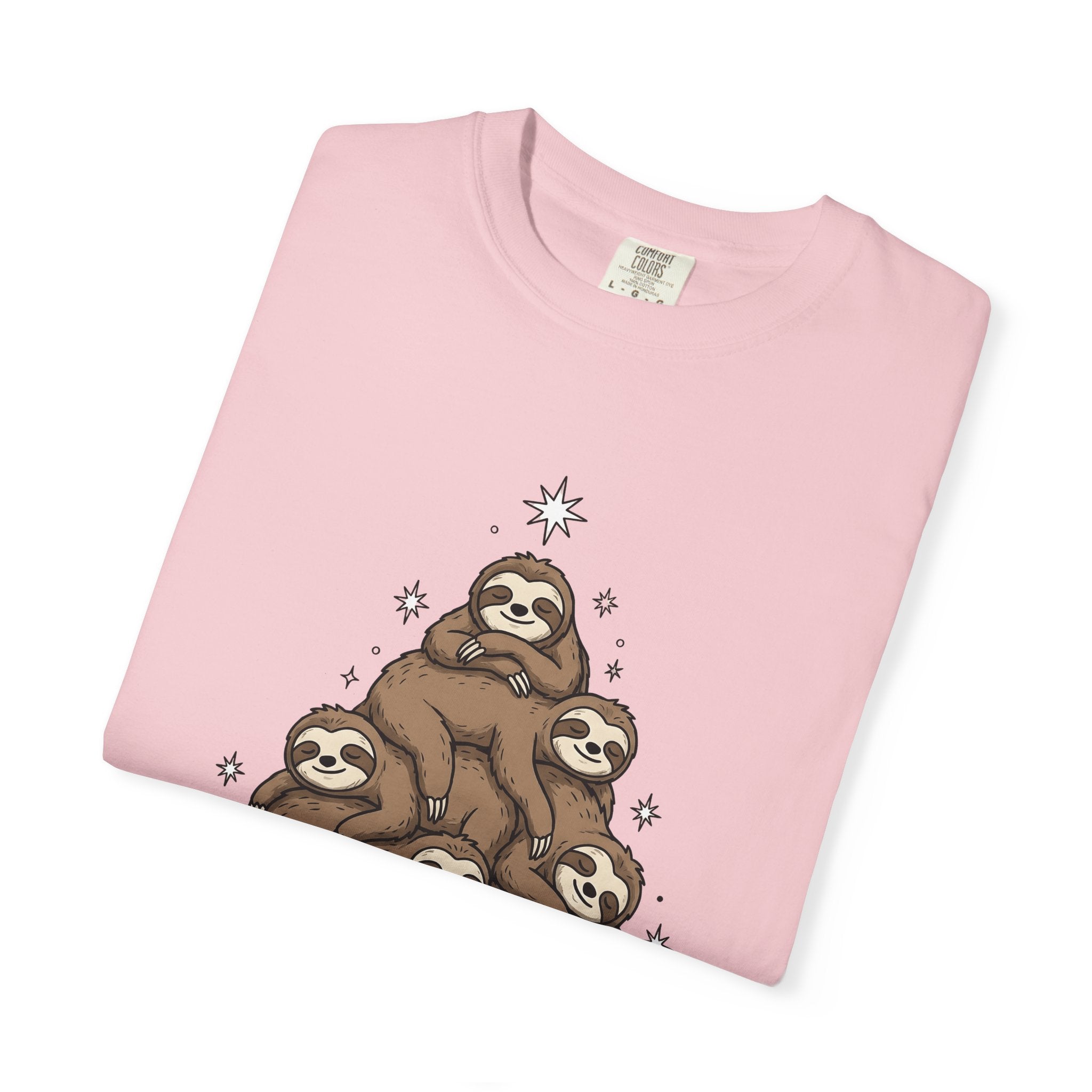 Sloth Tree Shirt Christmas Animal Gift Women Cartoon Tee Tree Sloth T-Shirt Xmas Fan Sloth Cartoon Tshirt Wildlife Graphic Hand Drawn Stars