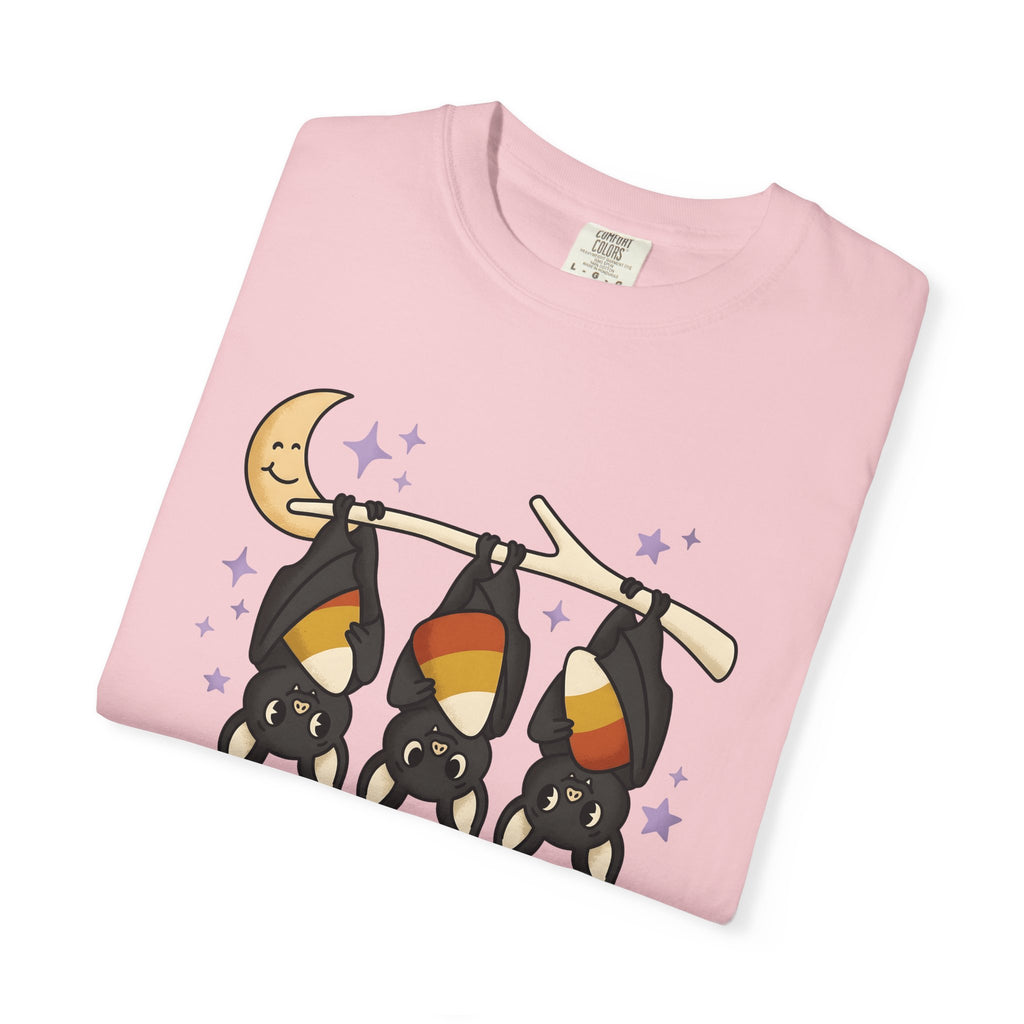 Bat Candy Corn Shirt Halloween Animal Gift Women Cute Tee Candy Corn T-Shirt Horror Fan Kawaii Tshirt Creature Graphic Cartoon Crescent Moon