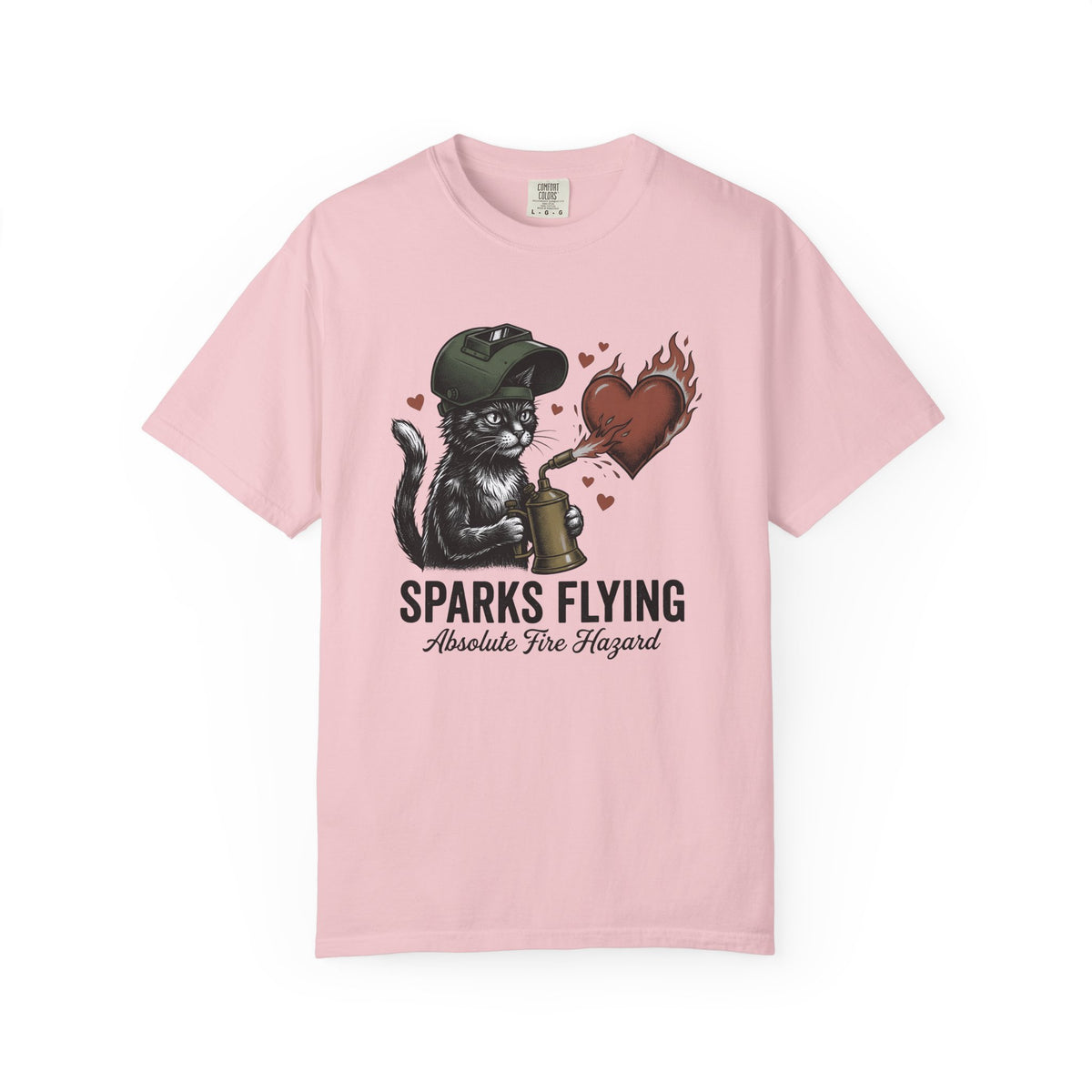 Welder Cat Shirt Cat Funny Gift Women Antique Tee Welding Cat T-Shirt Cat Fan Vintage Tshirt Humor Graphic Doodle Heart Flame Tshirt