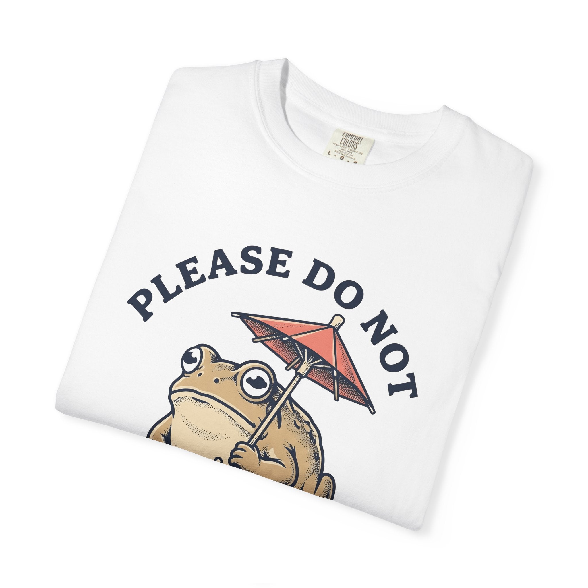 Frog Umbrella Shirt Funny Animal Gift Women Vintage Tee Toad T-Shirt Humor Fan Retro Tshirt Creature Graphic Hand Drawn Humor Tshirt
