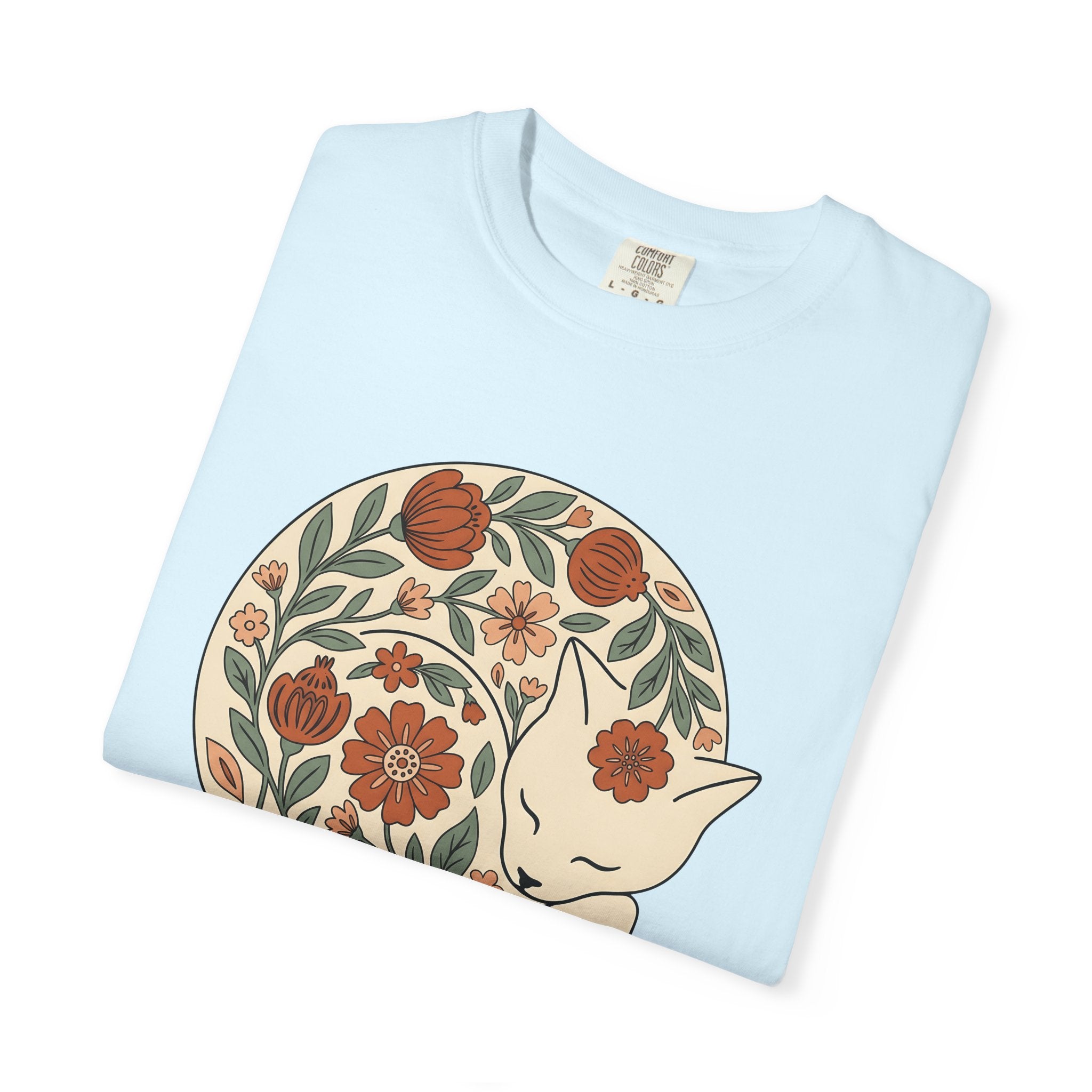 Blossom Cat Shirt Cat Garden Gift Women Tribal Tee Kitty T-Shirt Feline Fan Tribalism Tshirt Yard Graphic Clean Petals Tshirt