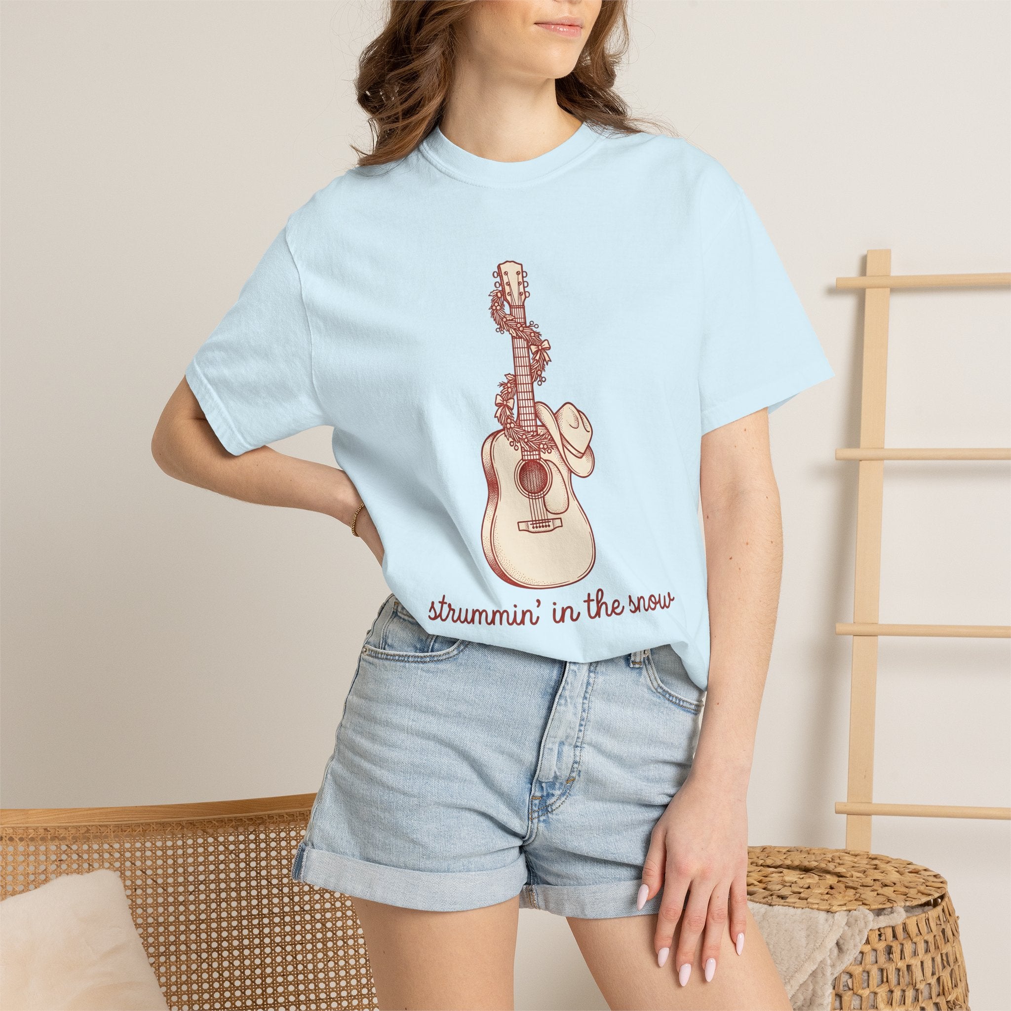 Guitar Wreath Shirt Christmas Music Gift Women Hand Drawn Tee Wreath T-Shirt Xmas Fan Illustrated Tshirt Musical Graphic Vintage Cowboy Hat