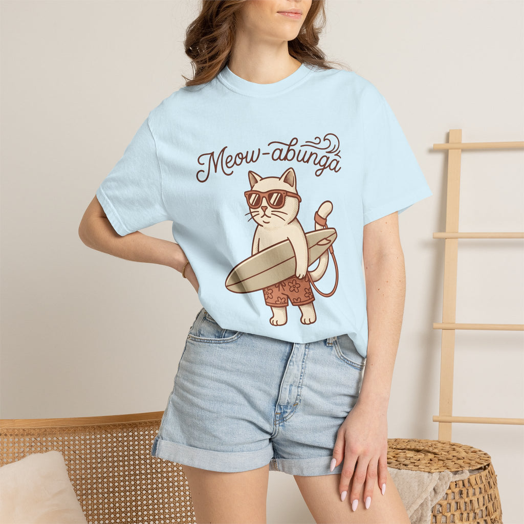 Kitty Surfer Shirt Cat Shore Gift Women Line Art Tee Cat T-Shirt Feline Fan Minimalist Tshirt Beach Graphic Classic Cool Glasses Tshirt