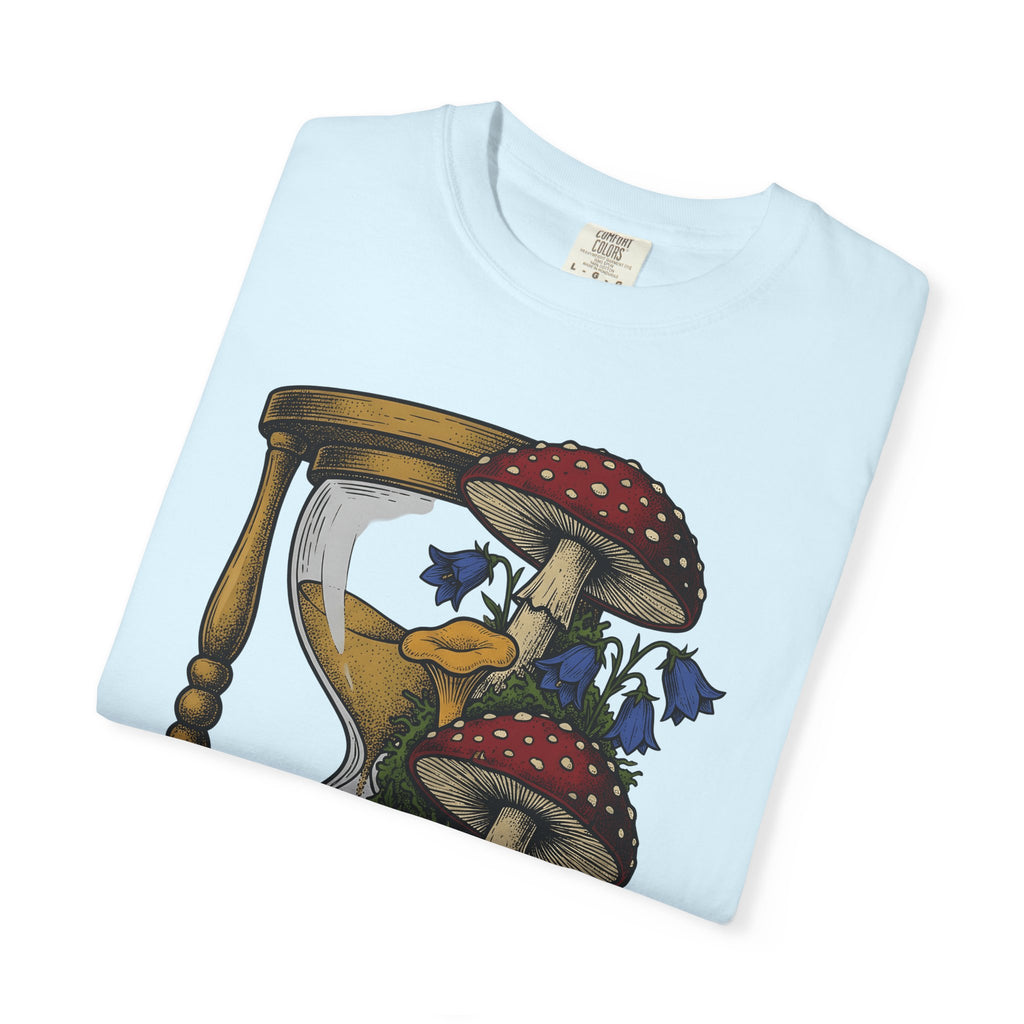 Mushroom Hourglass Shirt Boho Chic Nature Gift Women Vintage Tee Hourglass T-Shirt Bohemian Fan Retro Tshirt Environmental Graphic Hand