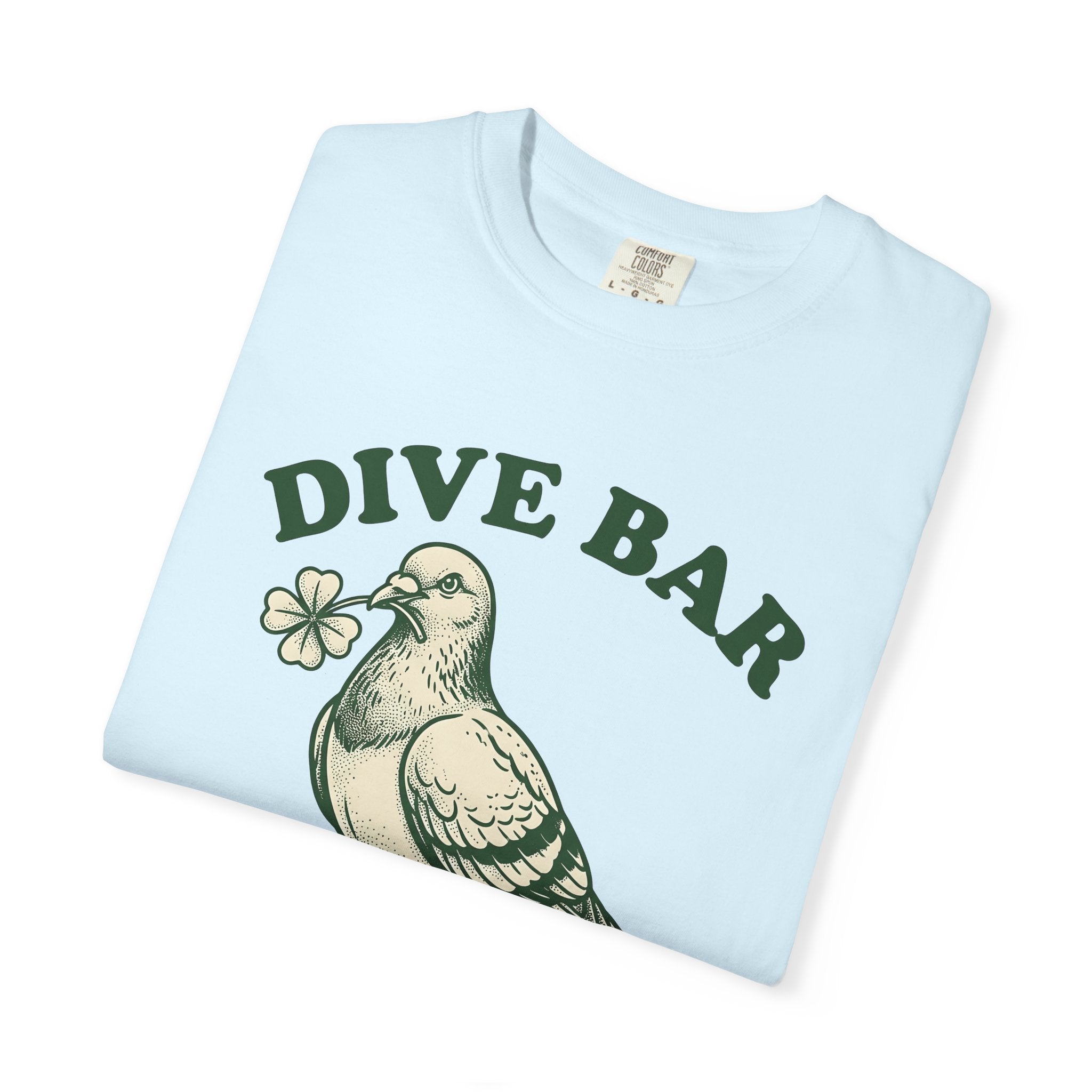 Pigeon Shamrock Shirt St Patrick's Day Liquor Gift Women Rustic Tee Dove T-Shirt St Patricks Fan Vintage Tshirt Cocktail Graphic Line Art