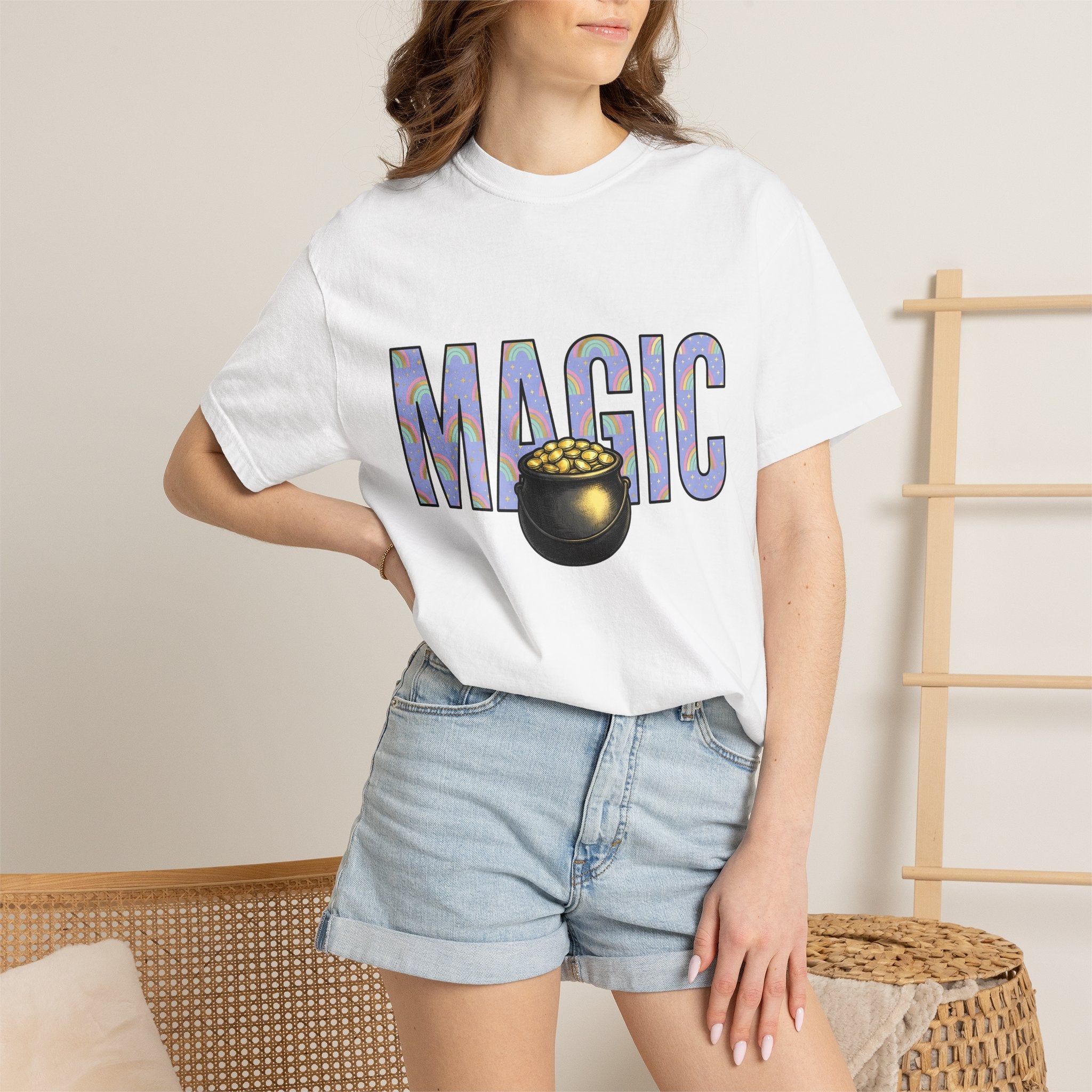 Pot Gold Shirt St. Patrick's Day Luck Gift Women Bold Tee Treasure T-Shirt Irish Fan Vintage Tshirt Fortune Graphic Retro Rainbow Tshirt