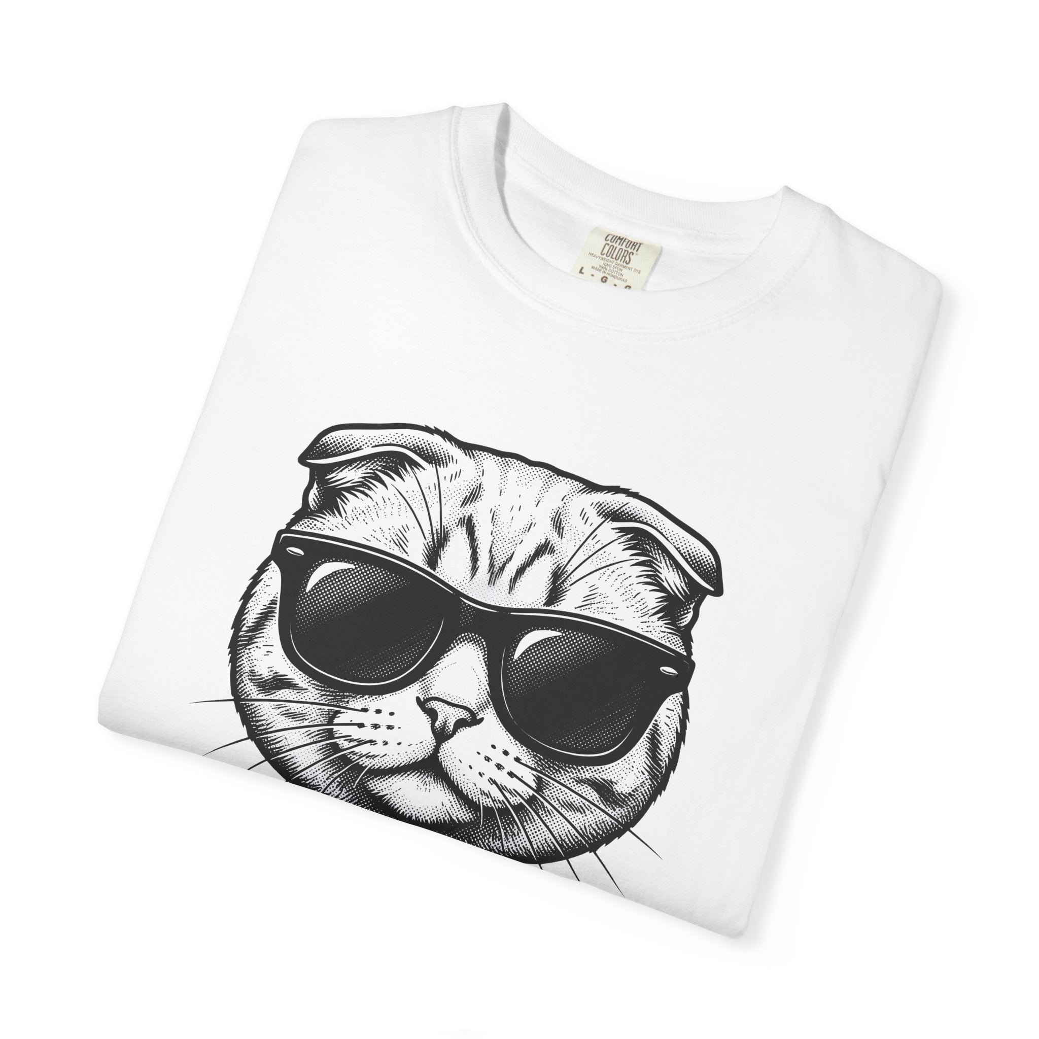 Cat Sunglasses Shirt Cat Humor Gift Women Bold Tee Cool Cat T-Shirt Feline Fan Retro Tshirt Funny Graphic Cat Vintage Whiskers Tshirt