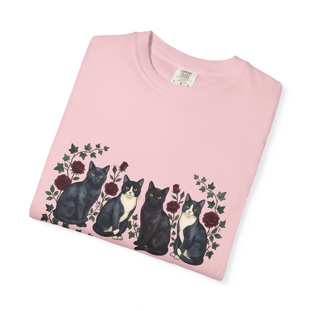 Black Cats Shirt Cat Flowers Gift Women Watercolor Tee Kitties T-Shirt Cat Fan Feline Tshirt Floral Graphic Retro Red Roses Tshirt