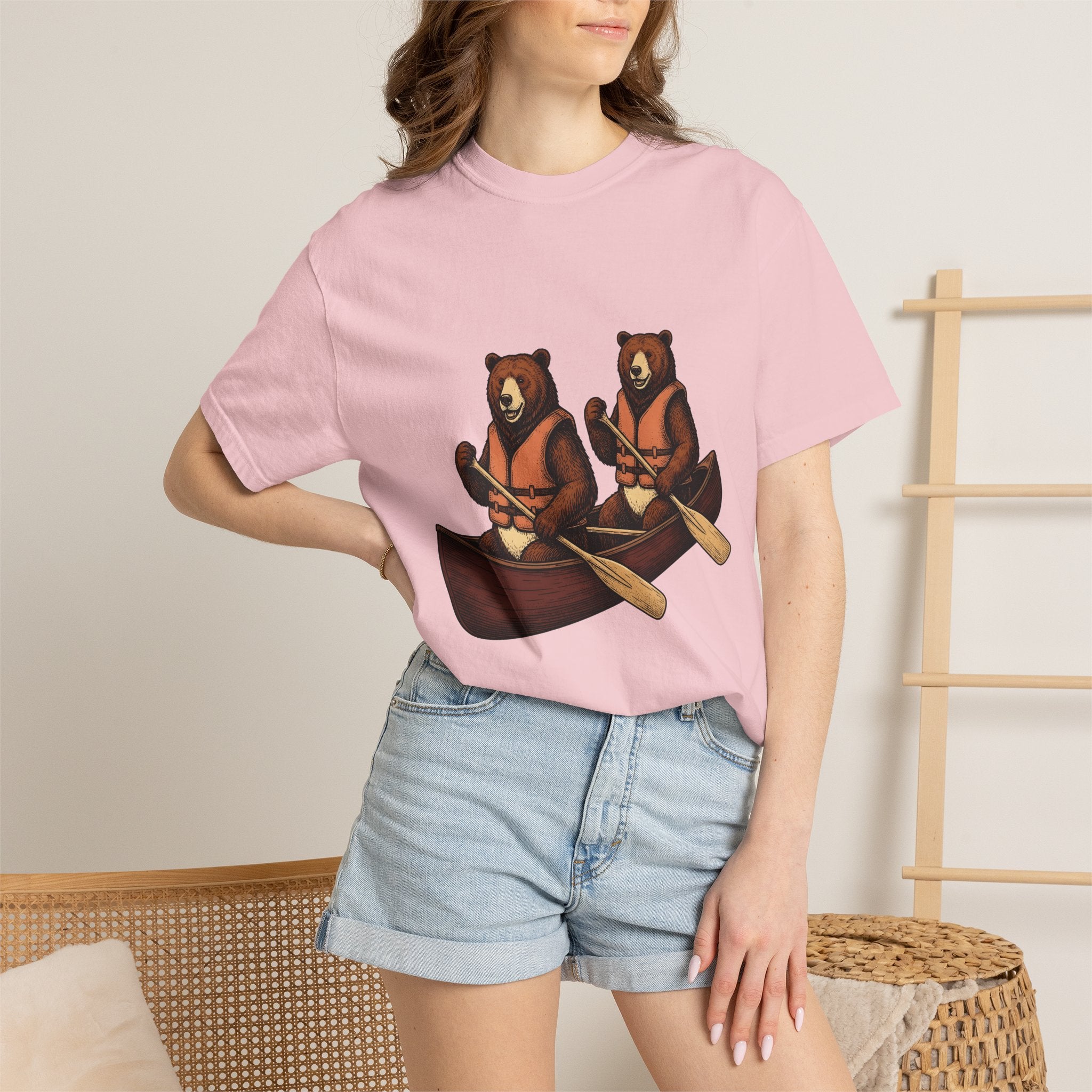 Bear Kayak Shirt Sports & Activities Outdoors Gift Women Retro Tee Kayak T-Shirt Athlete Enthusiast Vintage Tshirt Nature Graphic Sketch