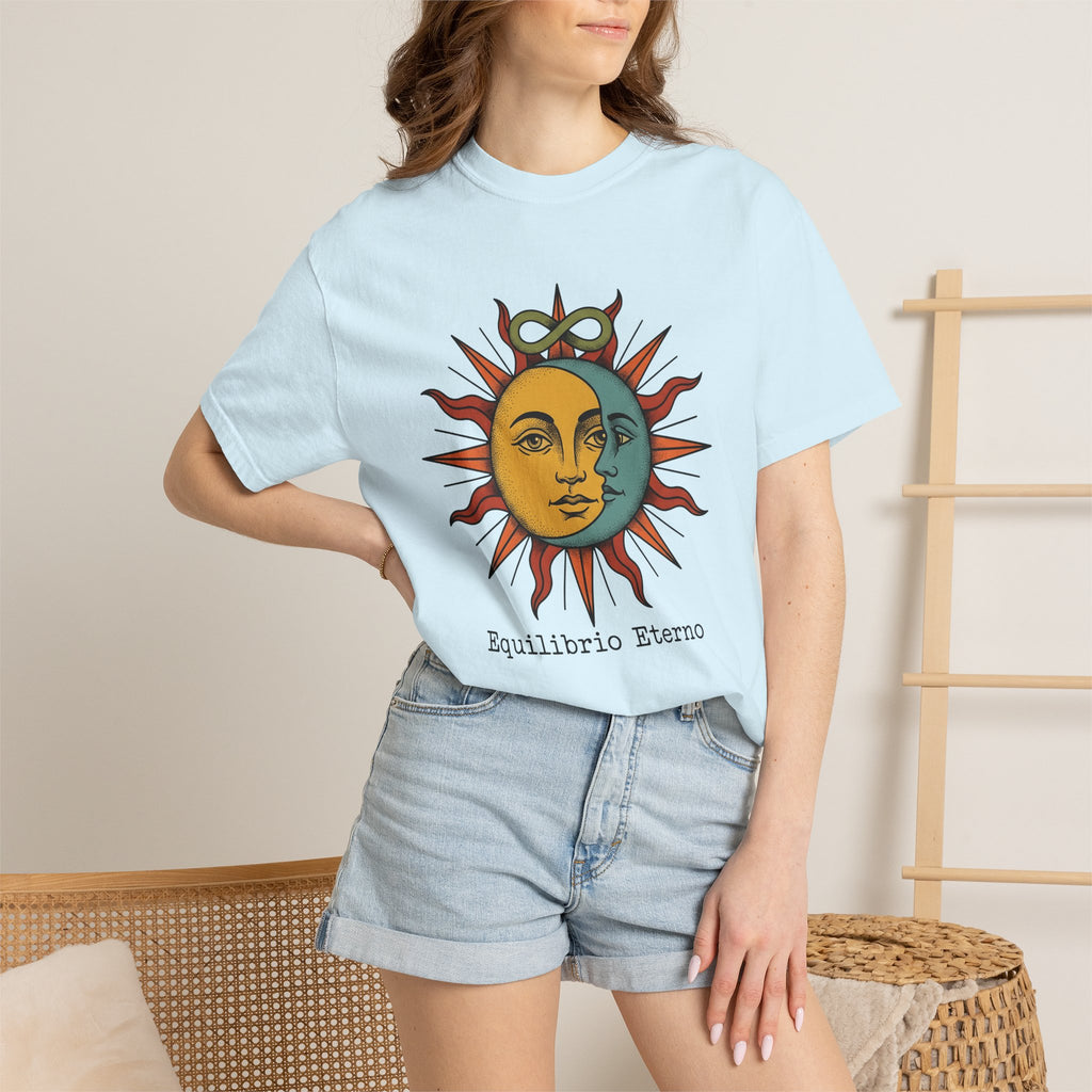 Sun Moon Face Shirt Boho Chic Spiritual Gift Women Celestial Tee Lunar T-Shirt Bohemian Enthusiast Astrology Graphic Tshirt Vintage Infinity
