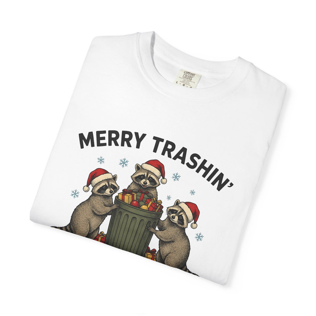 Raccoon Xmas Hats Shirt Christmas Critters Gift Women Old School Tee Trash Panda T-Shirt Xmas Fan Vintage Tshirt Animal Graphic Outline