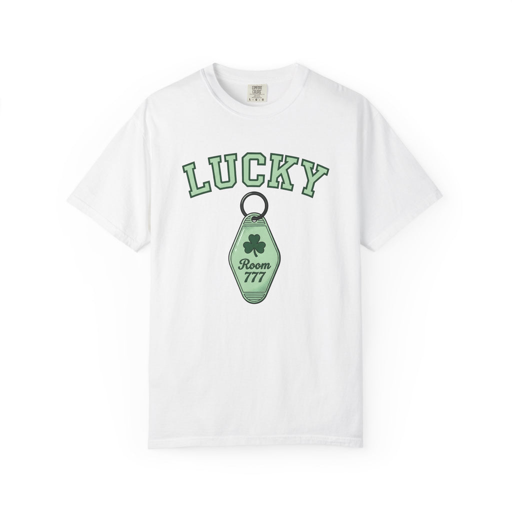 Shamrock Keychain Shirt St Patrick's Day Luck Gift Women Bold Graphic Tee Keychain Holder T-Shirt Irish Fan Graphic Design Lucky Graphic