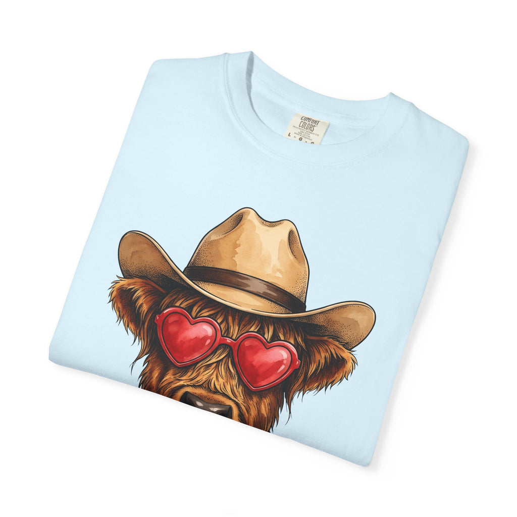 Scottish Cow Shirt Cowgirl Cowboy Gift Women Bohemian Tee Highland Cow T-Shirt Rodeo Fan Western Tshirt Cowboy Graphic Retro Heart Glasses