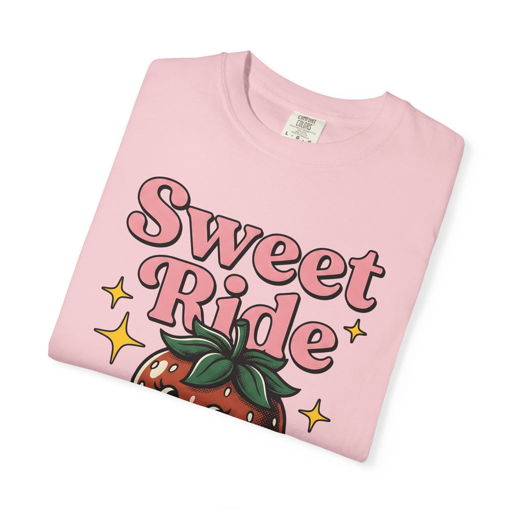Strawberry Character Shirt Cute Fruit Gift Women Cartoon Tee Berry T-Shirt Adorable Fan Kawaii Tshirt Fruit Graphic Retro Stars Tshirt