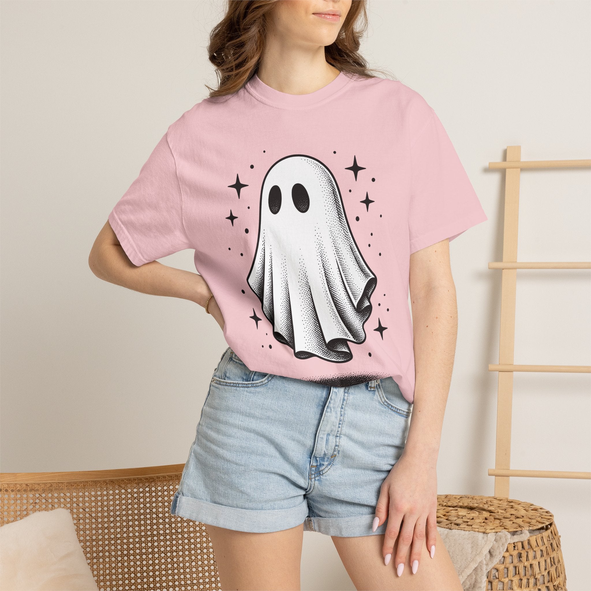 Ghost Graphic Shirt Halloween Spooky Gift Women Vintage Tee Specter T-Shirt Horror Fan Creepy Tshirt Creepy Graphic Hand Drawn Stars Tshirt