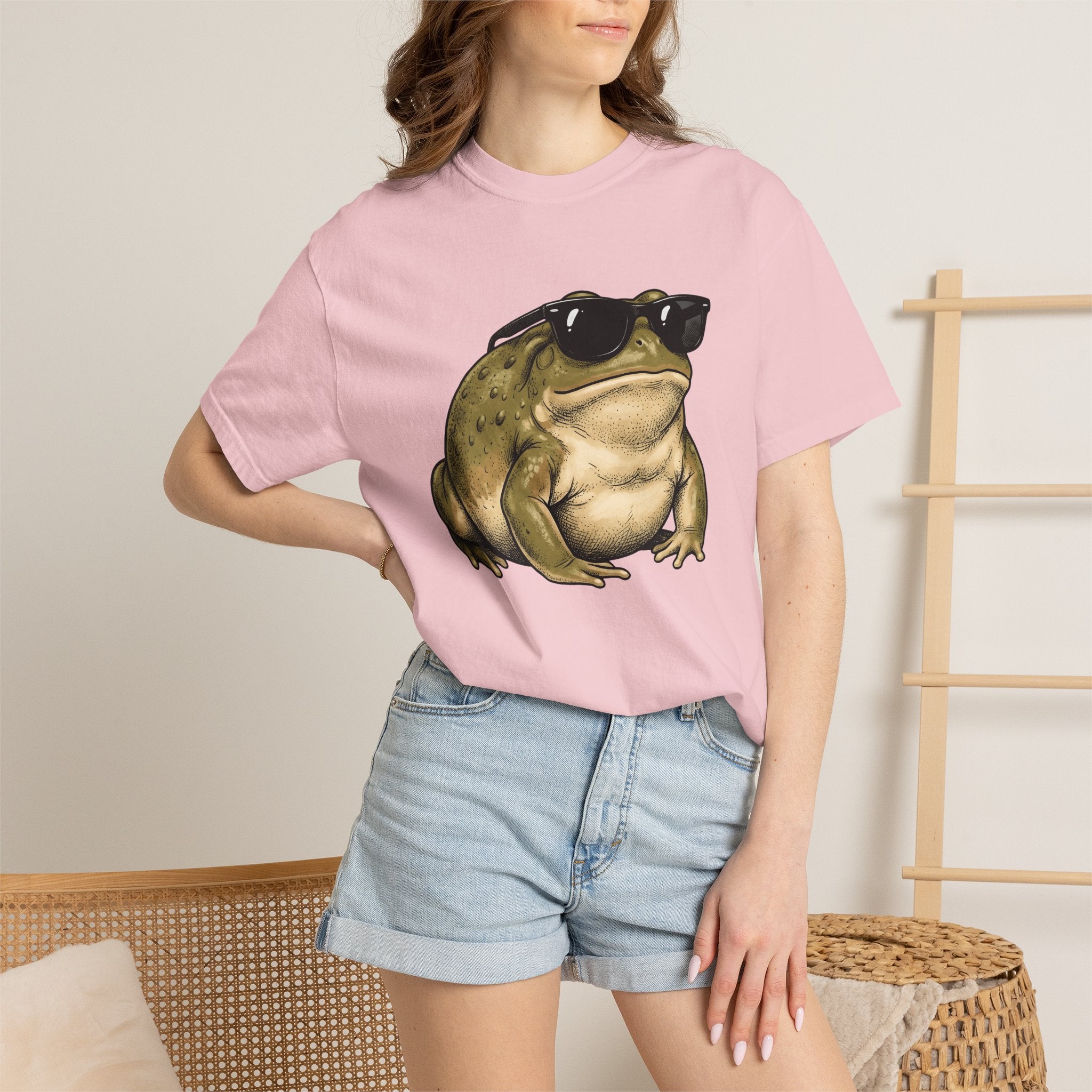 Frog Sunnies Shirt Animals Jokes Gift Women Line Art Tee Toad T-Shirt Creature Fan Toon Tshirt Funny Graphic Cartoon Glasses Tshirt