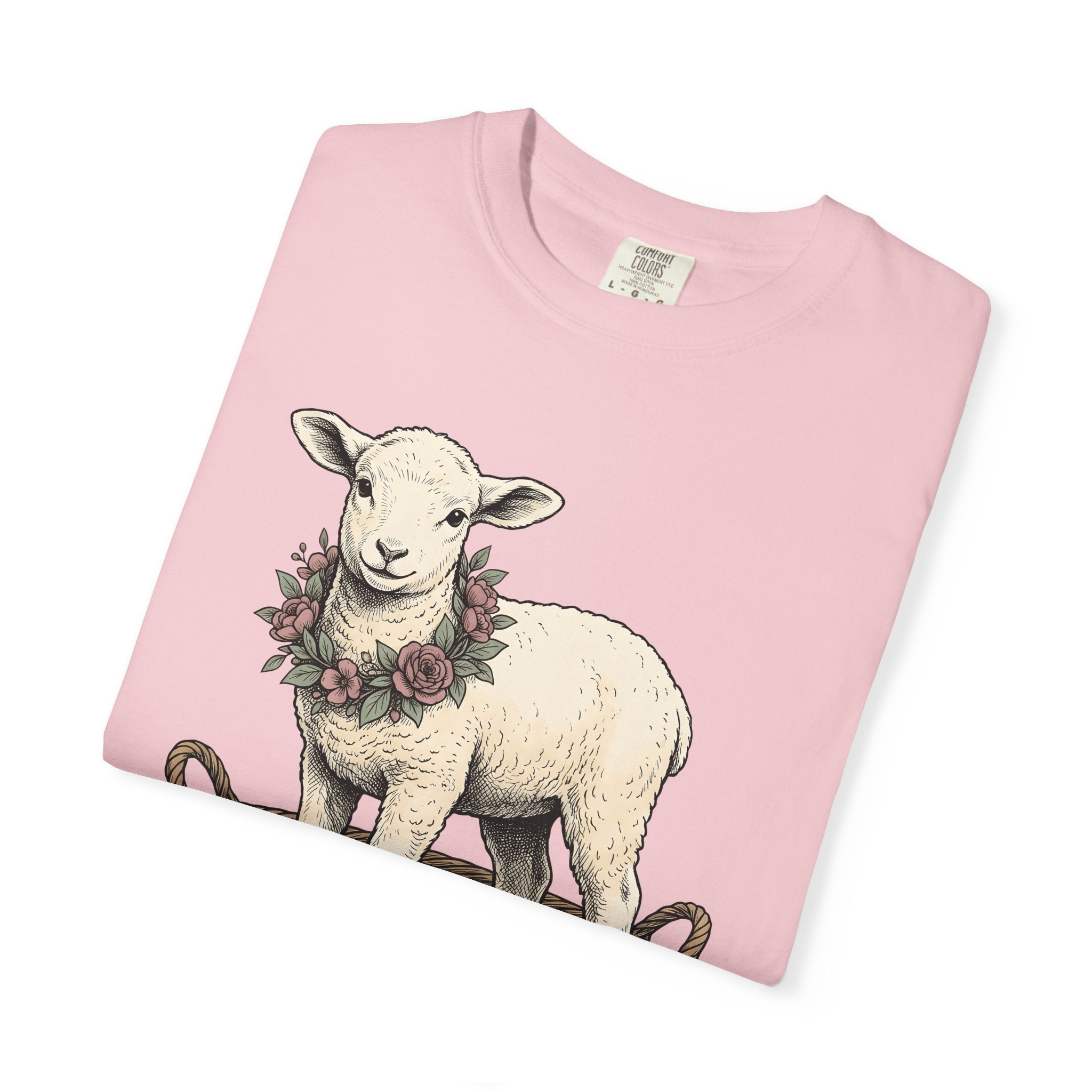 Lamb In Basket Shirt Easter Critter Gift Women Cartoon Tee Baby Lamb T-Shirt Easter Fan Cartoonish Tshirt Creature Graphic Rustic Flower
